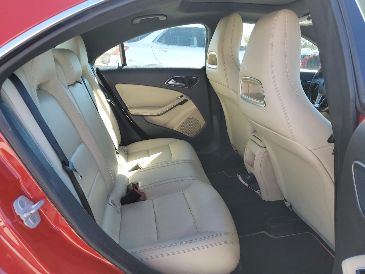 2014 Mercedes-benz Cla 250 Red vin: WDDSJ4EB7EN092649