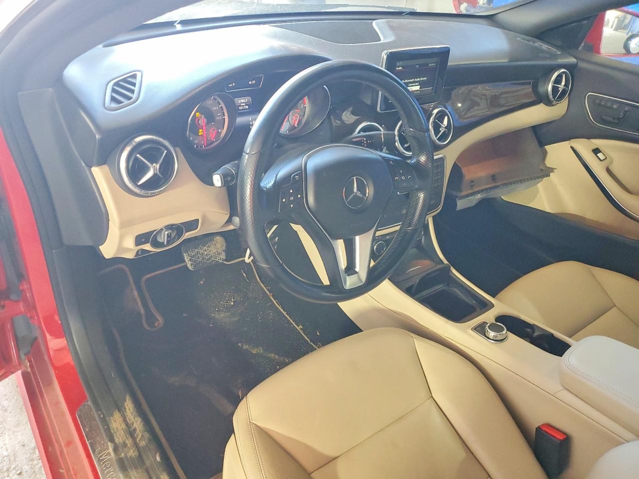 2014 Mercedes-benz Cla 250 Red vin: WDDSJ4EB7EN092649