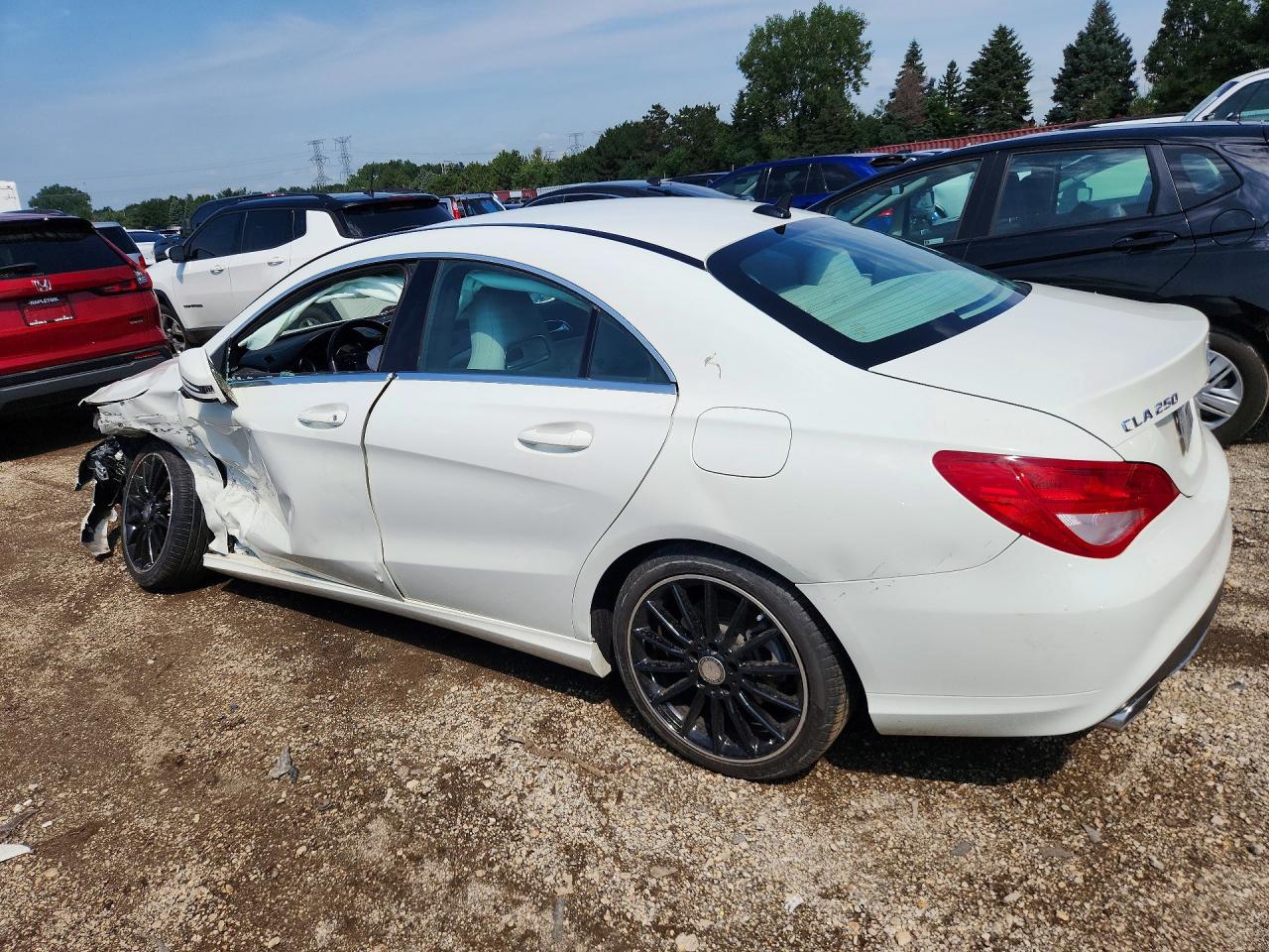 2014 Mercedes-benz Cla 250 White vin: WDDSJ4EB7EN125665