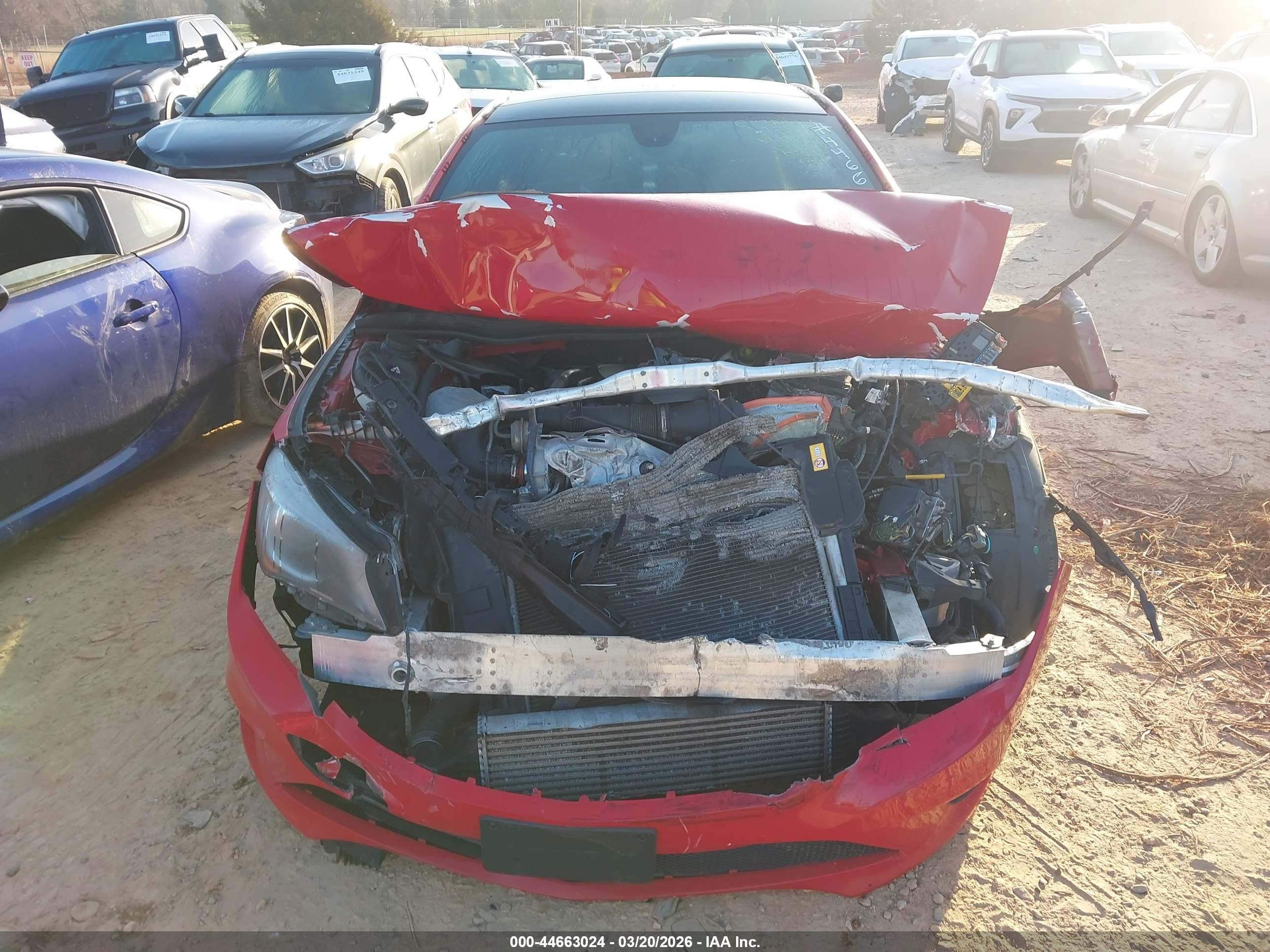 2014 Mercedes-benz Cla 250   Red vin: WDDSJ4EB7EN125827