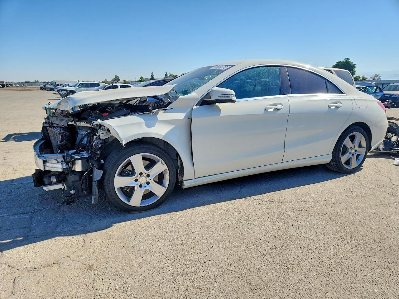 2015 Mercedes-benz Cla 250 Белый vin: WDDSJ4EB7FN169473