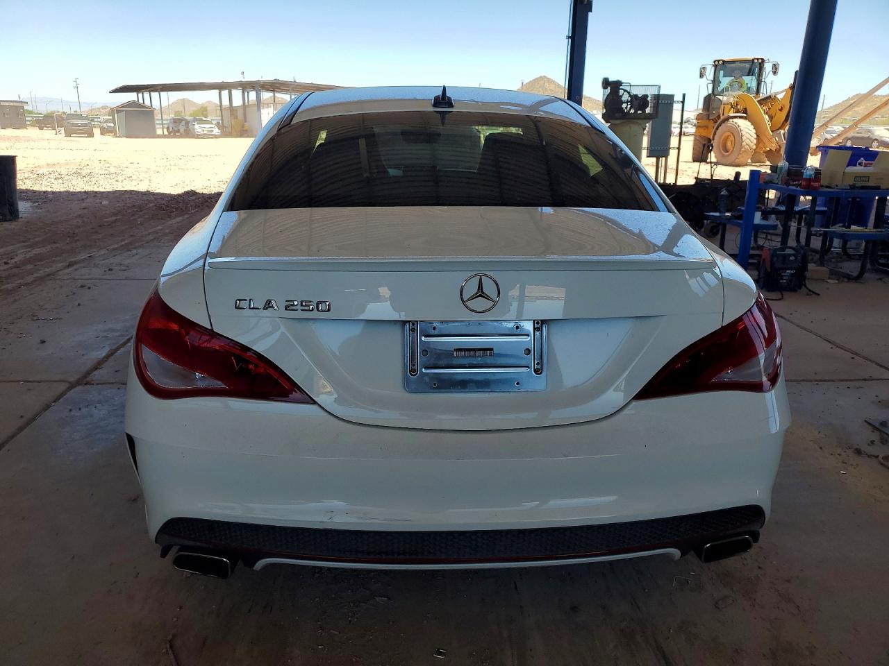 2015 Mercedes-benz Cla 250 White vin: WDDSJ4EB7FN187830