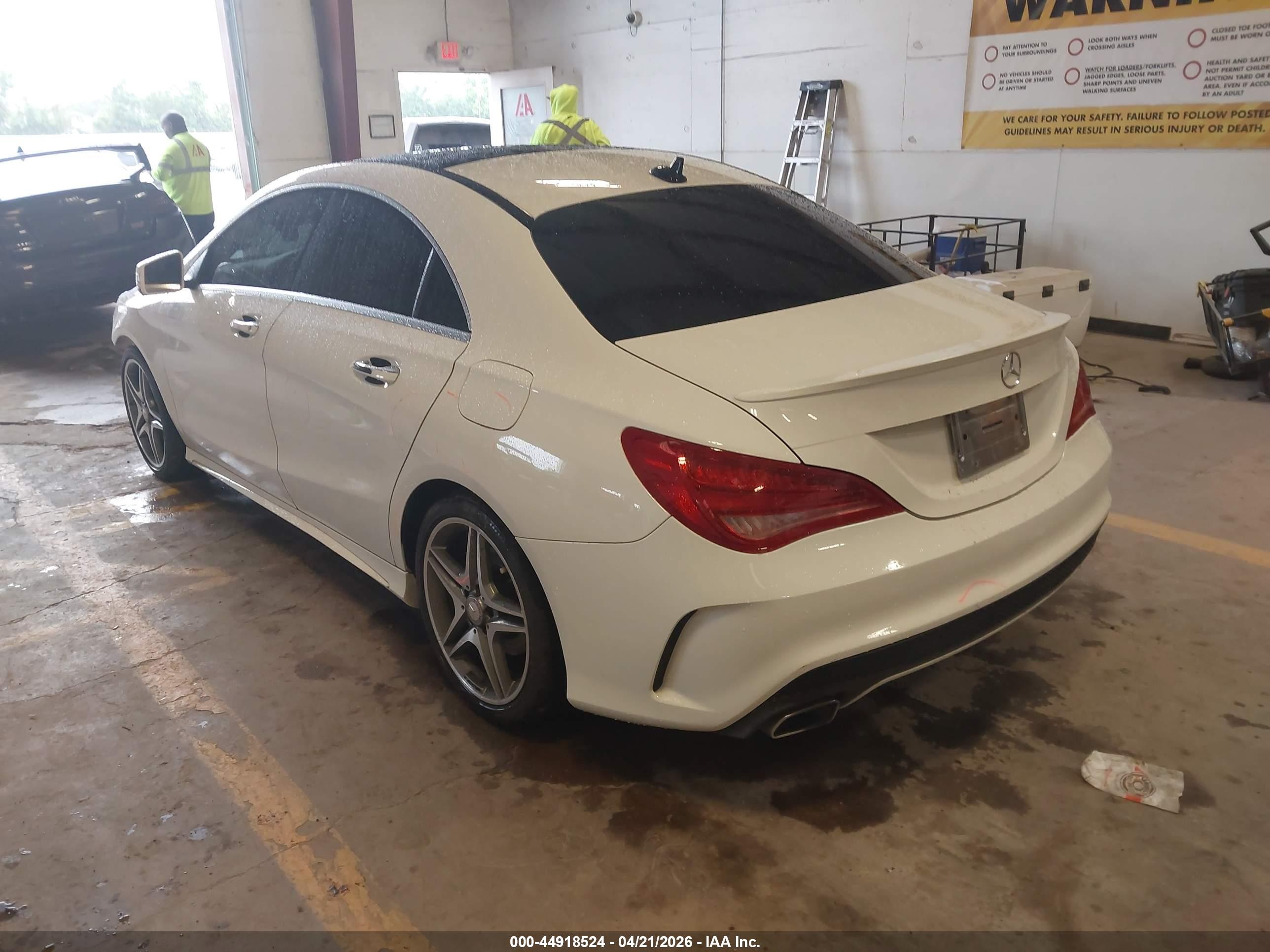 2015 Mercedes-benz Cla 250   White vin: WDDSJ4EB7FN194860