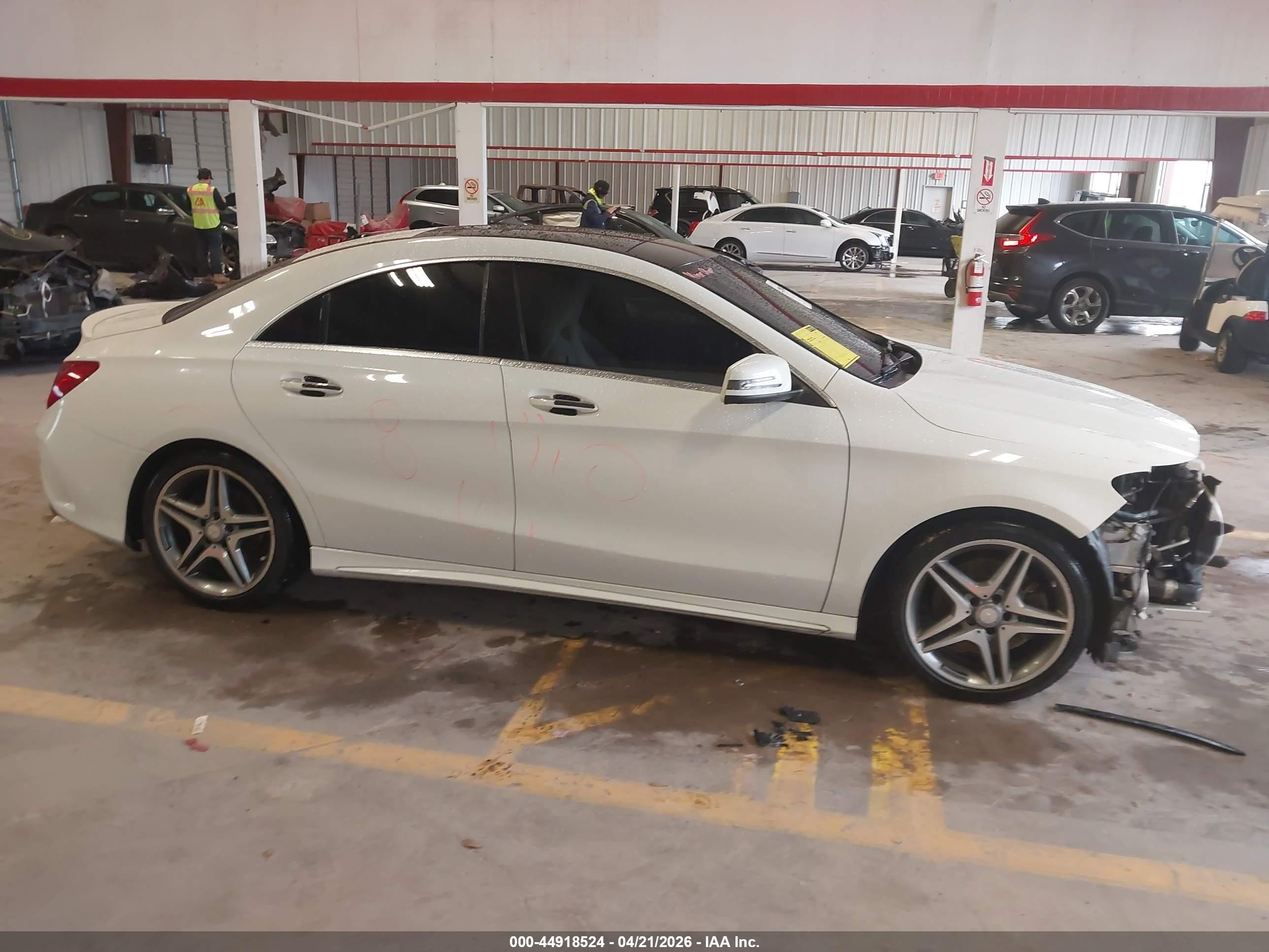 2015 Mercedes-benz Cla 250   White vin: WDDSJ4EB7FN194860