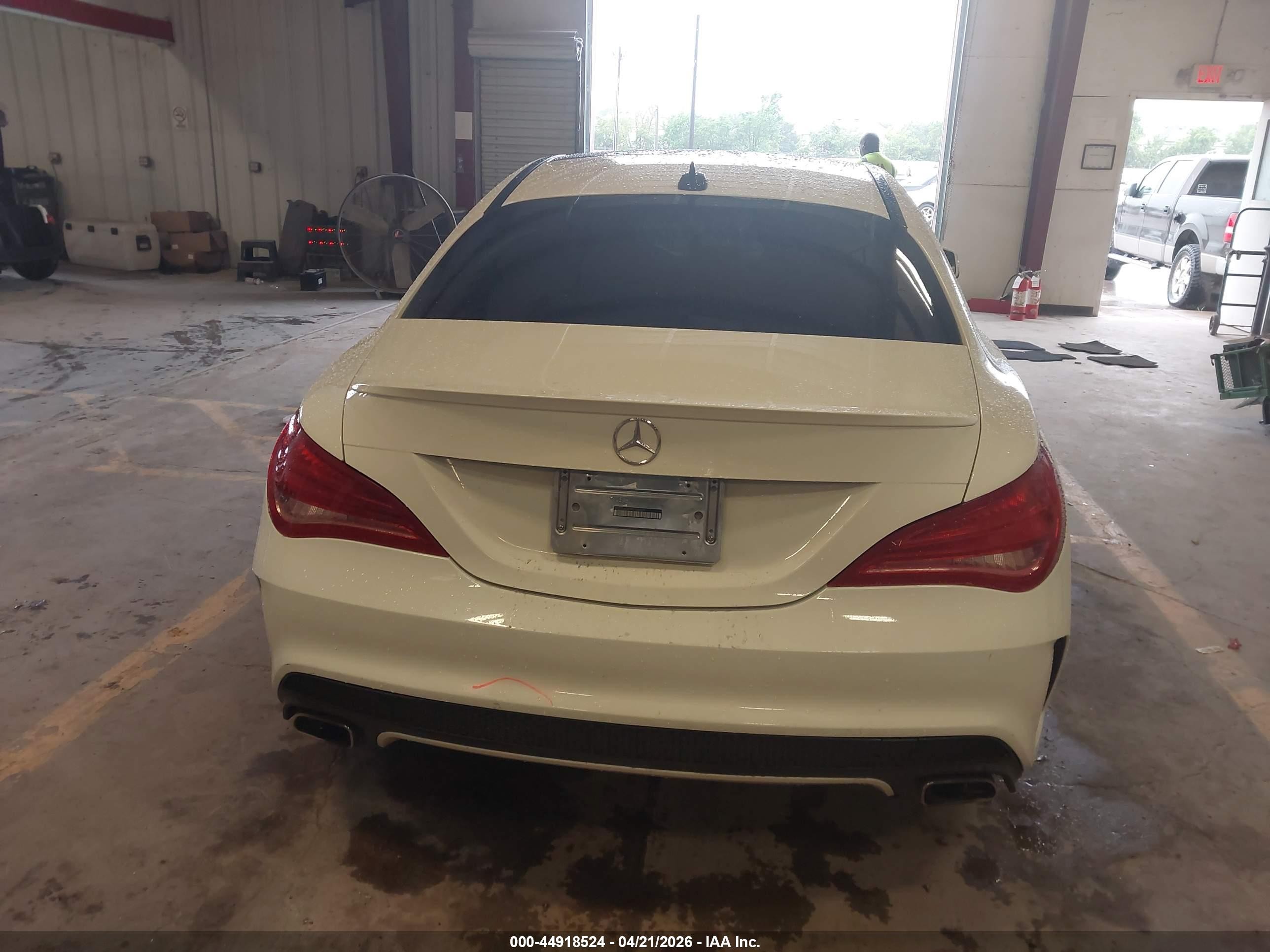 2015 Mercedes-benz Cla 250   White vin: WDDSJ4EB7FN194860