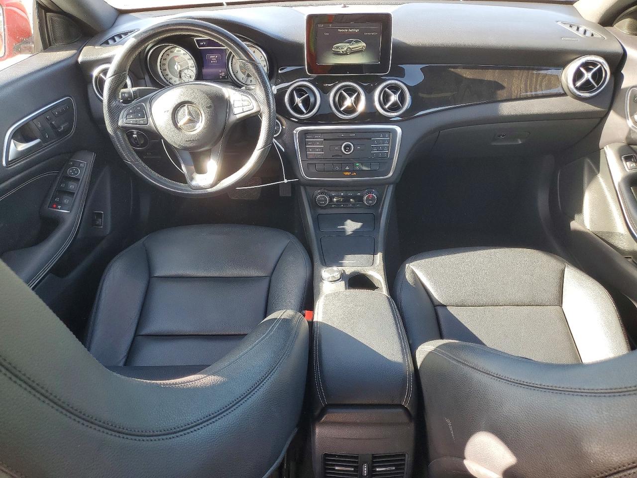 2015 Mercedes-benz Cla 250 Red vin: WDDSJ4EB7FN197595