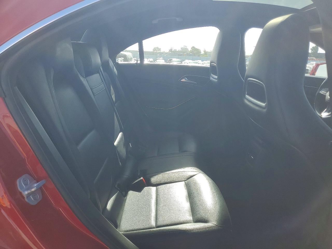 2015 Mercedes-benz Cla 250 Red vin: WDDSJ4EB7FN197595