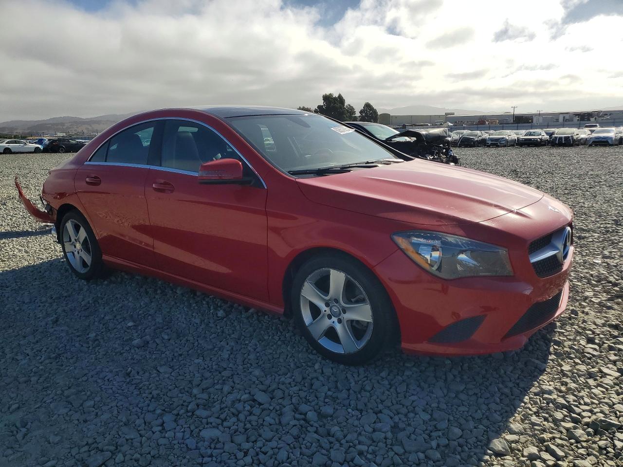 2015 Mercedes-benz Cla 250 Red vin: WDDSJ4EB7FN197595