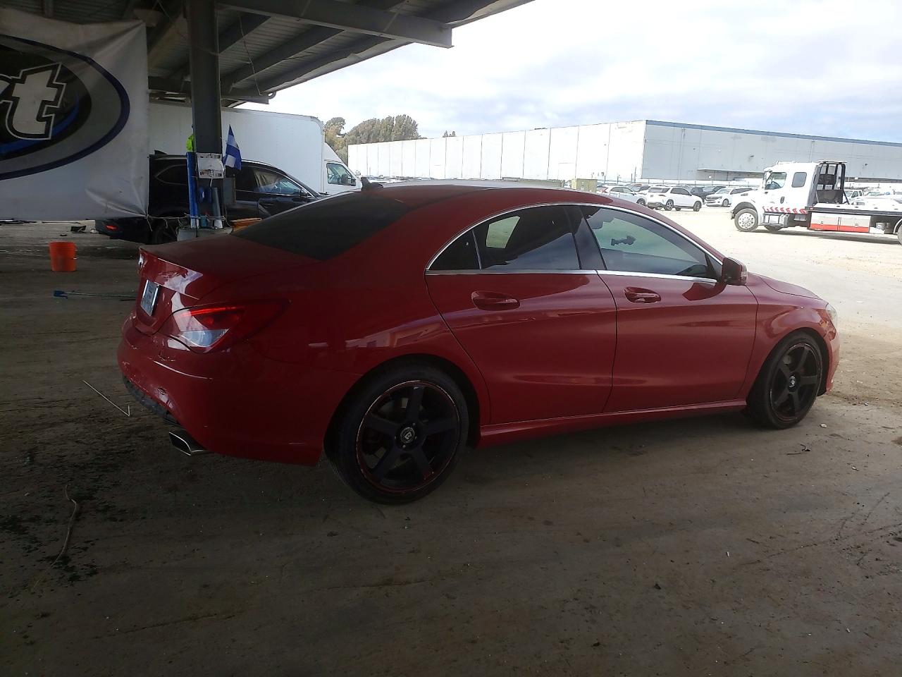 2015 Mercedes-benz Cla 250 Red vin: WDDSJ4EB7FN197662
