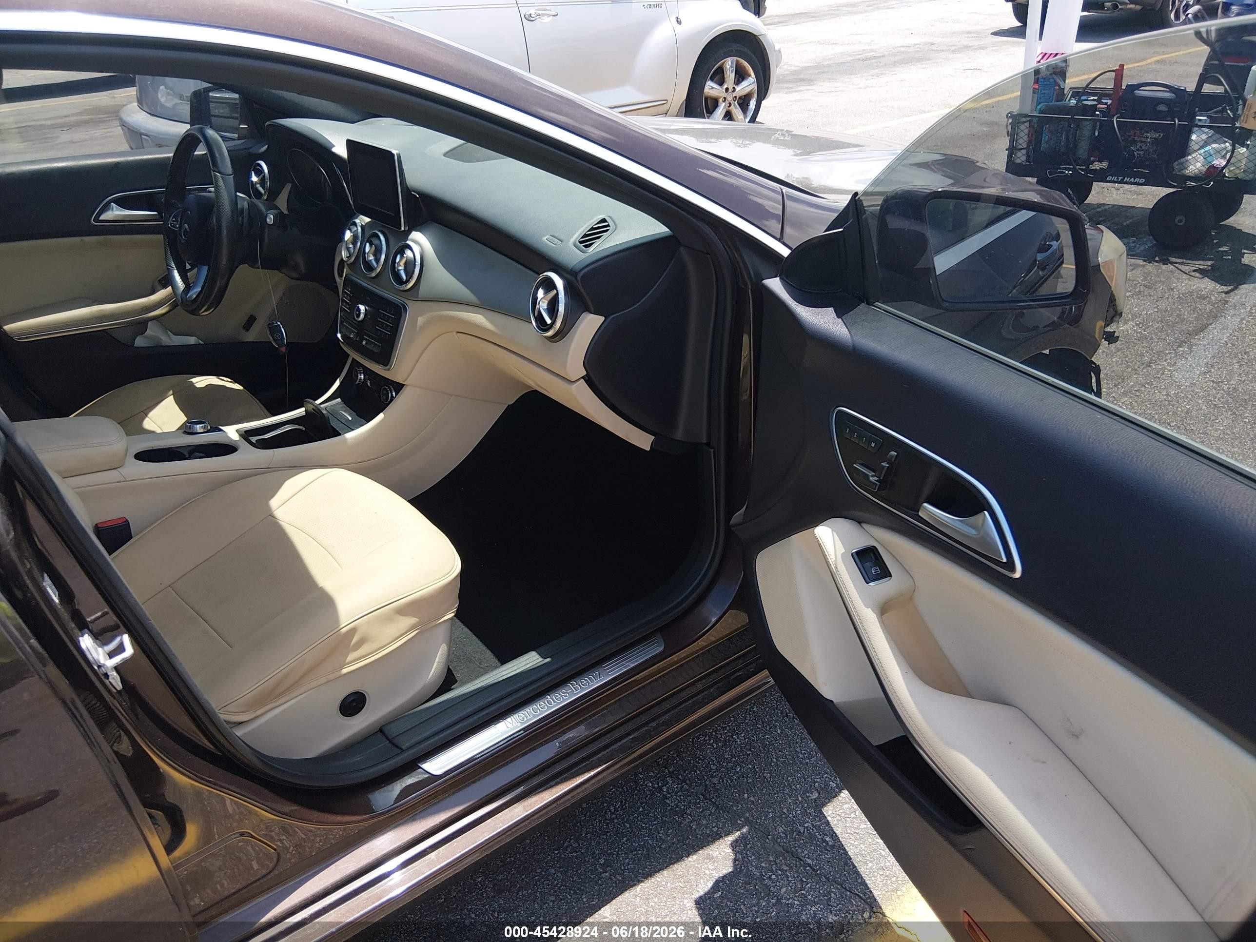 2015 Mercedes-benz Cla 250   Brown vin: WDDSJ4EB7FN210636