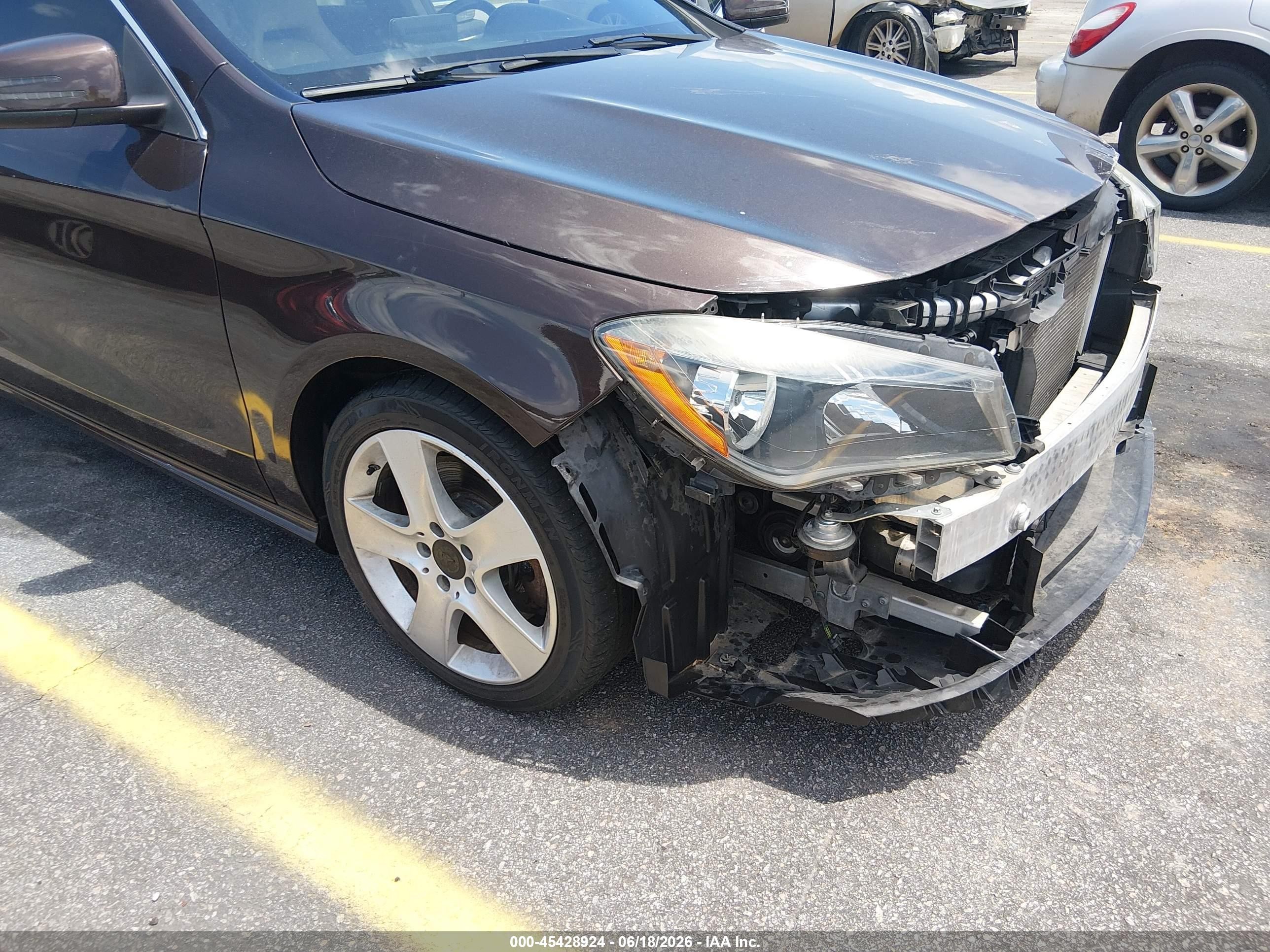 2015 Mercedes-benz Cla 250   Brown vin: WDDSJ4EB7FN210636