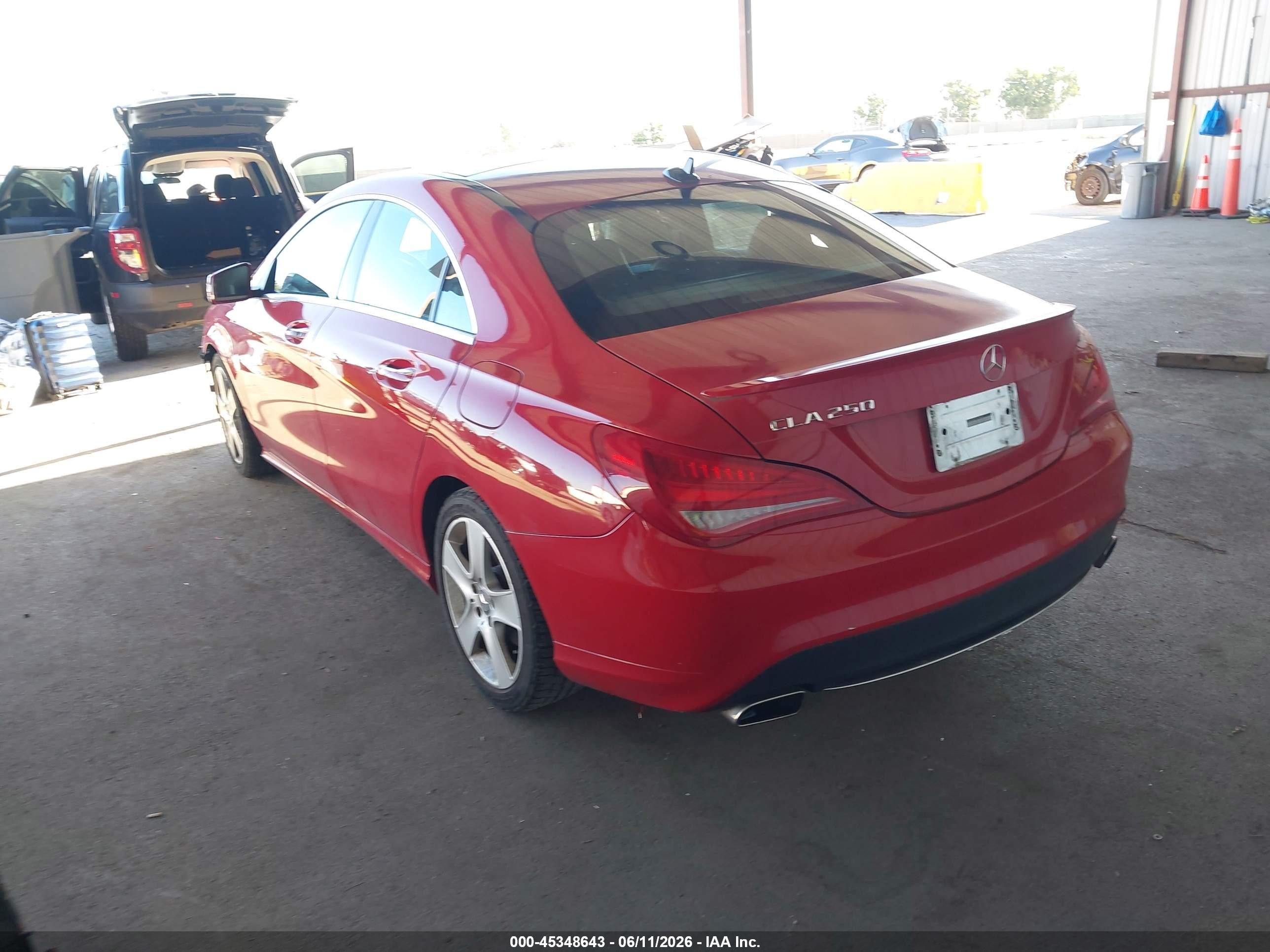 2015 Mercedes-benz Cla 250   Red vin: WDDSJ4EB7FN228683