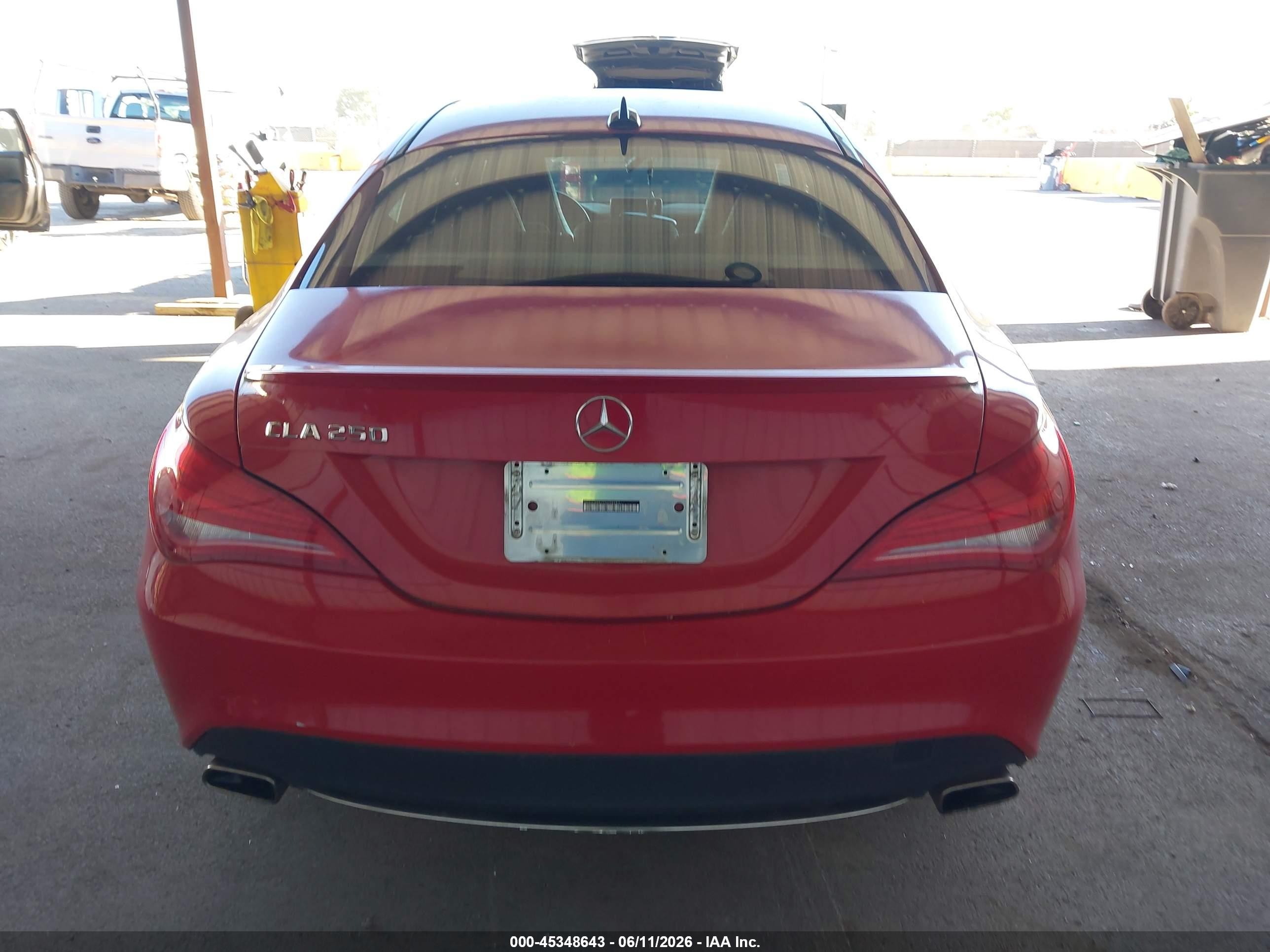 2015 Mercedes-benz Cla 250   Red vin: WDDSJ4EB7FN228683