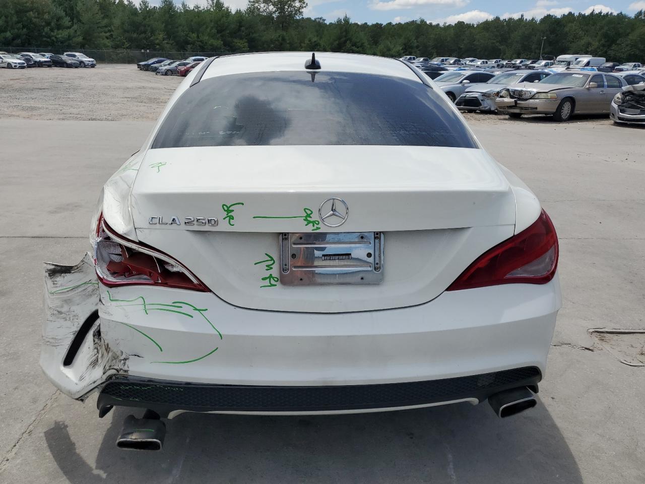 2015 Mercedes-benz Cla 250 Белый vin: WDDSJ4EB7FN283117