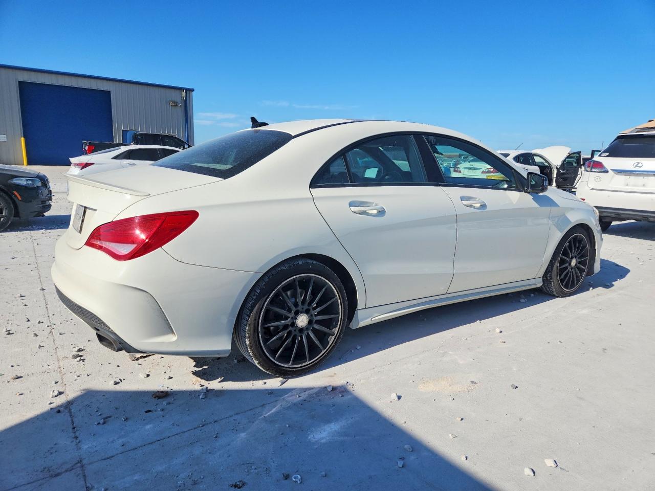 2016 Mercedes-benz Cla 250 White vin: WDDSJ4EB7GN379458