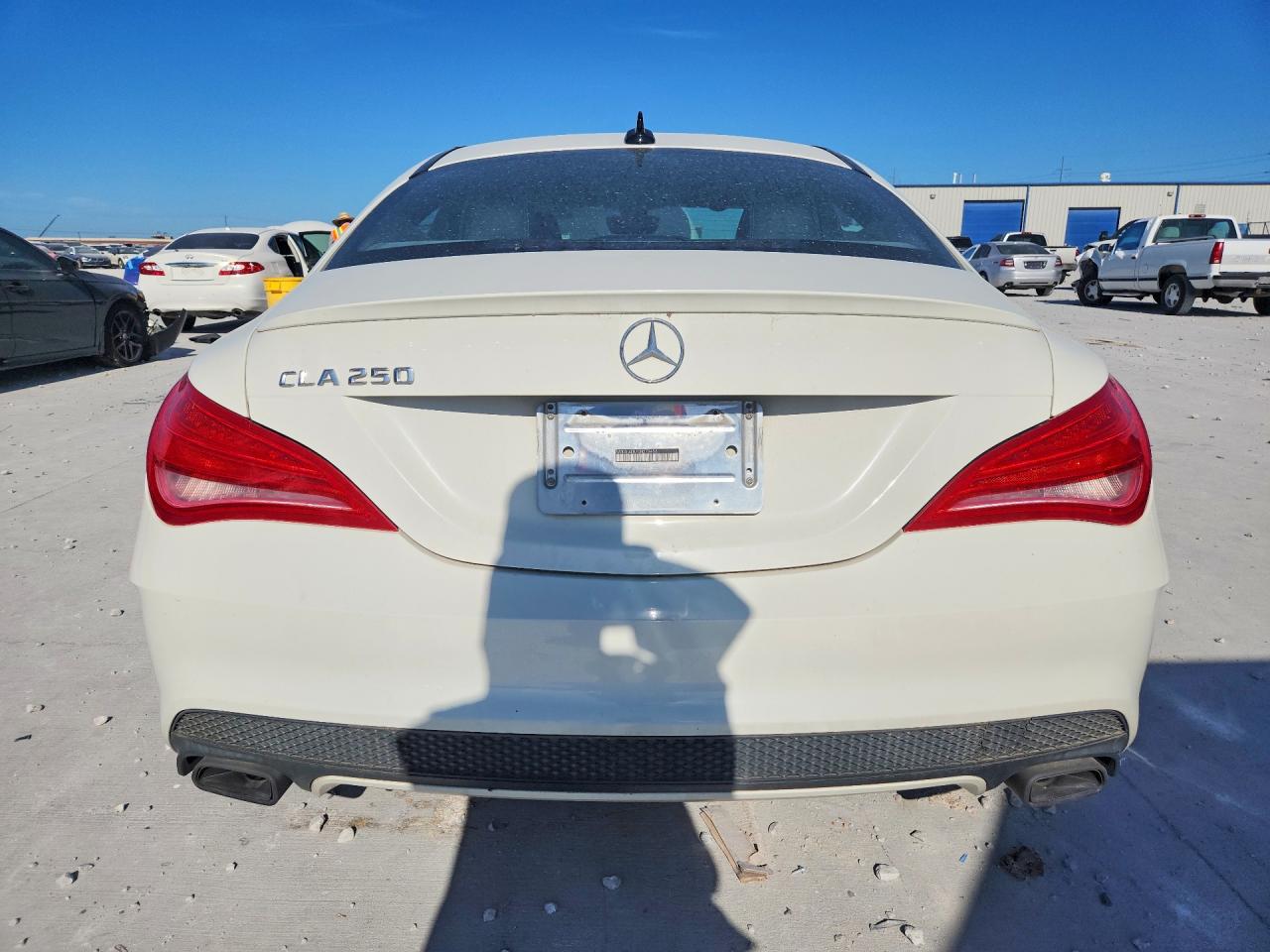 2016 Mercedes-benz Cla 250 White vin: WDDSJ4EB7GN379458