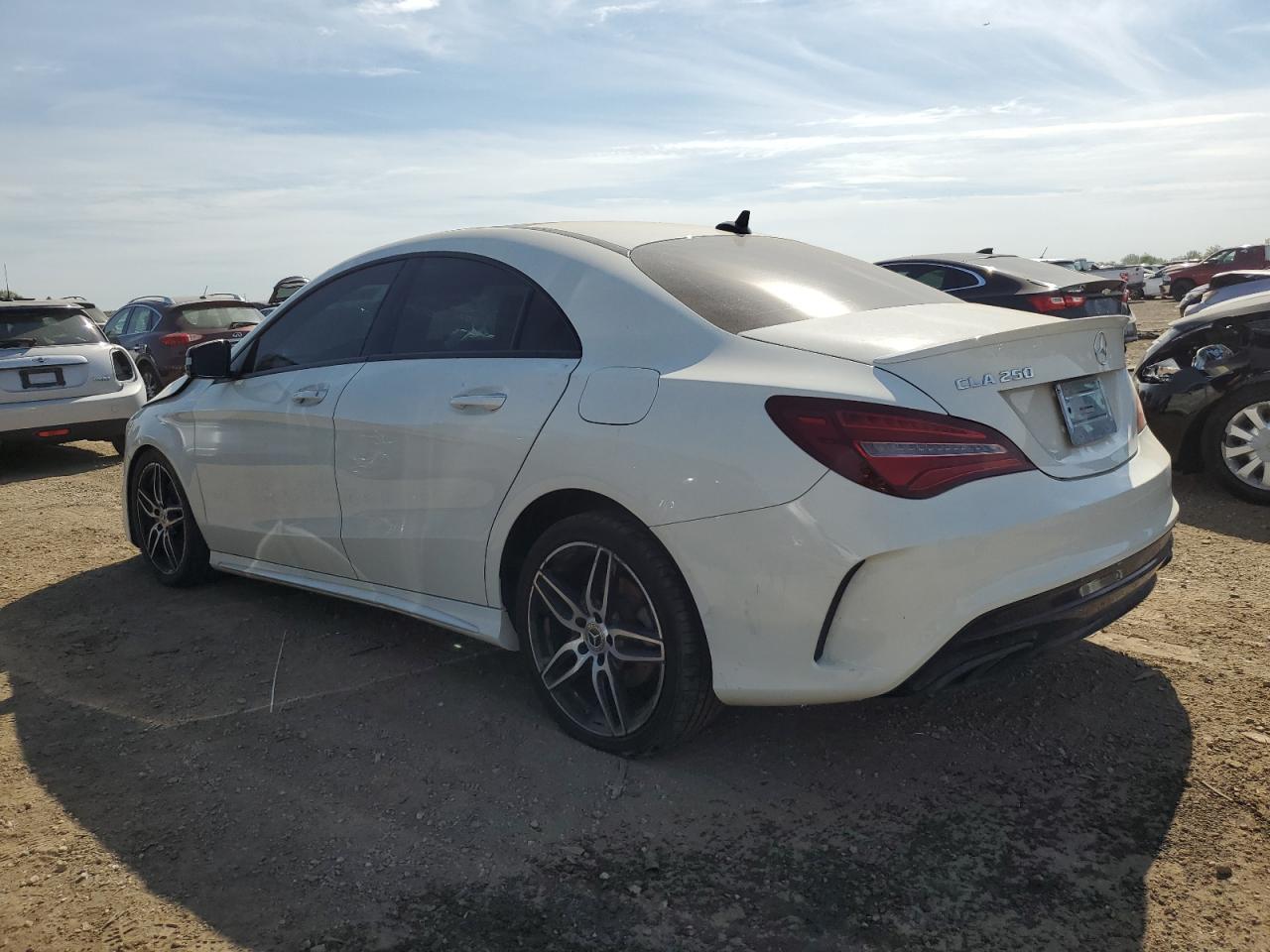 2018 Mercedes-benz Cla 250 White vin: WDDSJ4EB7JN603335