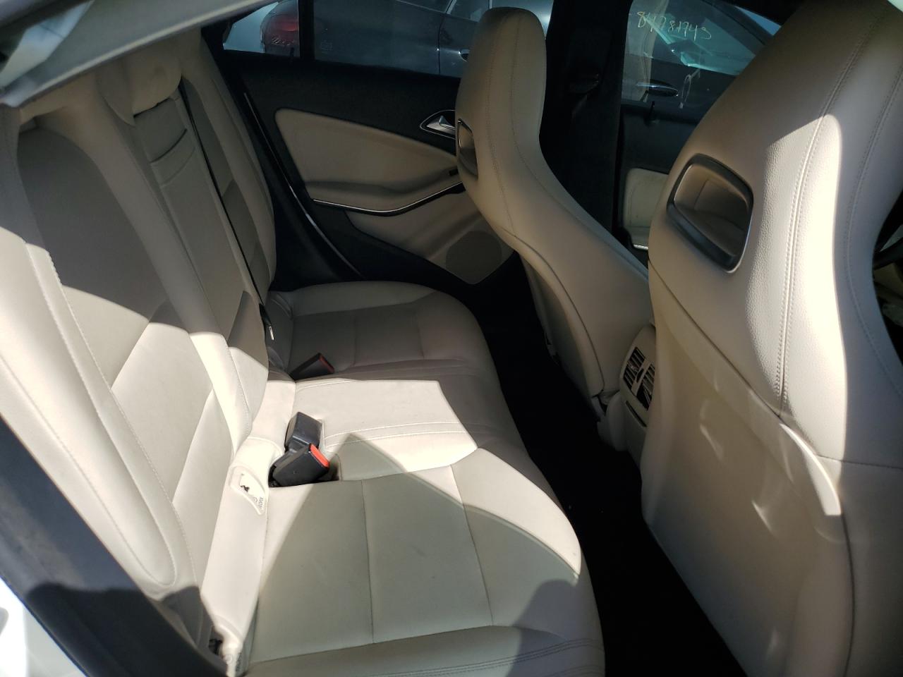 2018 Mercedes-benz Cla 250 White vin: WDDSJ4EB7JN603335