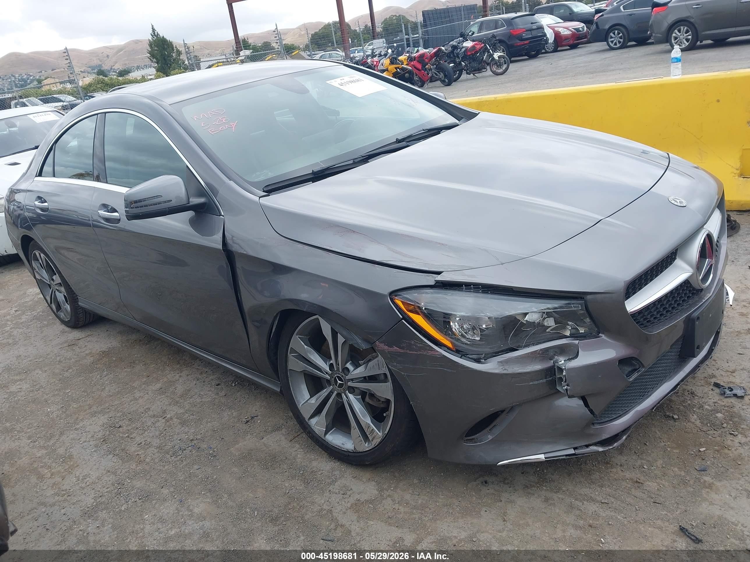 2019 Mercedes-benz Cla 250   Gray vin: WDDSJ4EB7KN699534