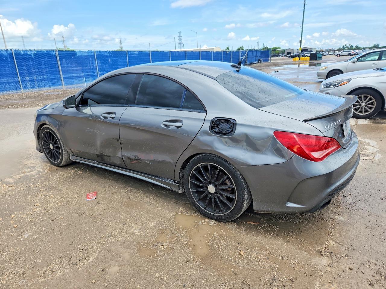 2014 Mercedes-benz Cla 250 Gray vin: WDDSJ4EB8EN028359