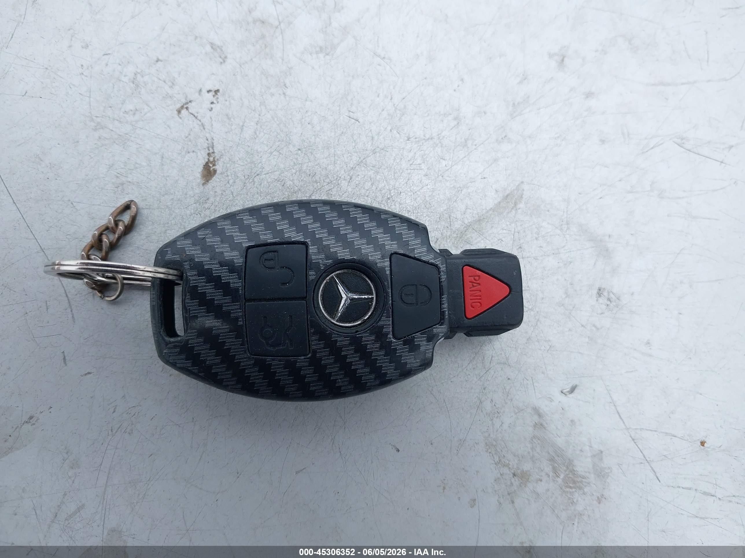 2014 Mercedes-benz Cla 250   Silver vin: WDDSJ4EB8EN038292