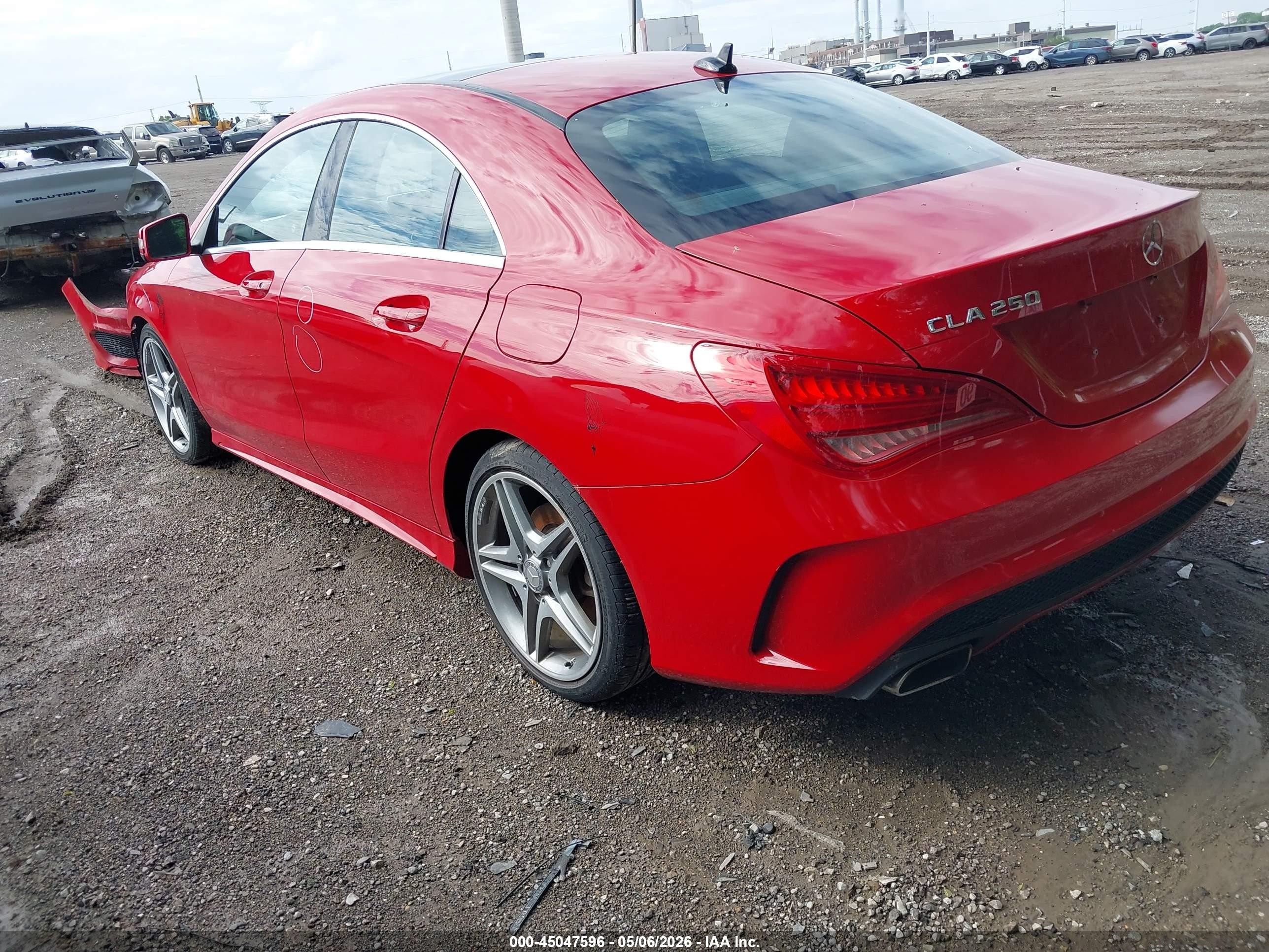 2014 Mercedes-benz Cla 250   Red vin: WDDSJ4EB8EN040141