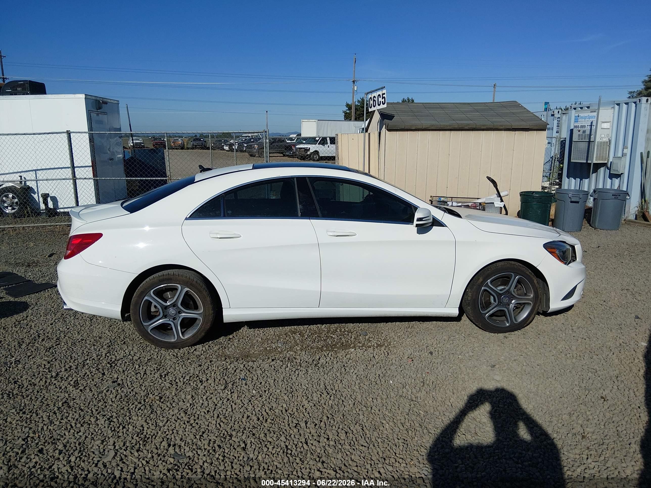 2014 Mercedes-benz Cla 250   Белый vin: WDDSJ4EB8EN045050