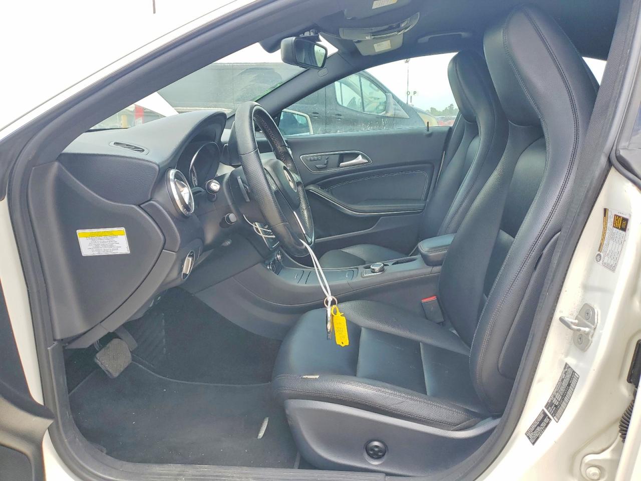 2014 Mercedes-benz Cla 250 White vin: WDDSJ4EB8EN048594