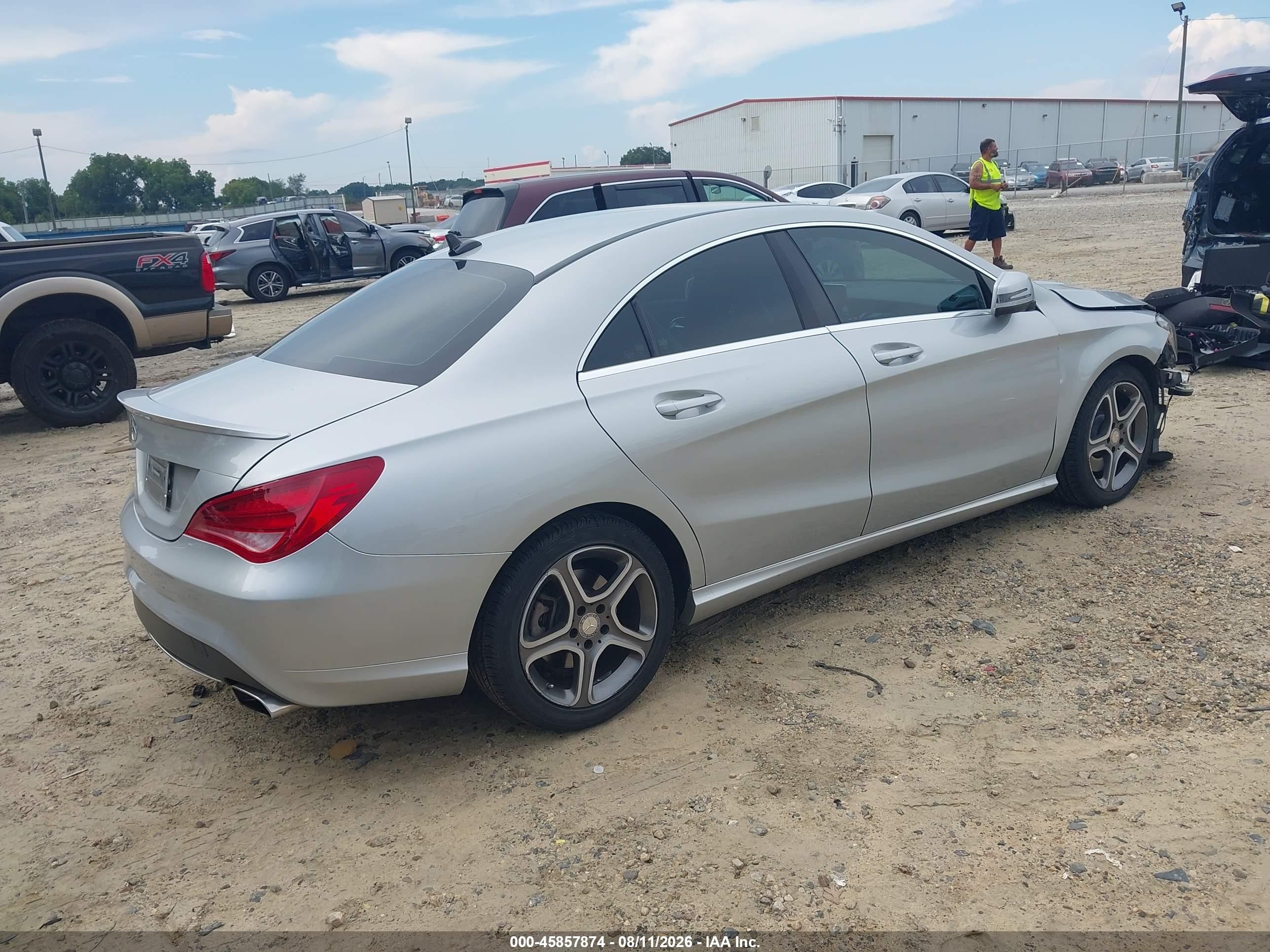 2014 Mercedes-benz Cla 250 Silver vin: WDDSJ4EB8EN049079