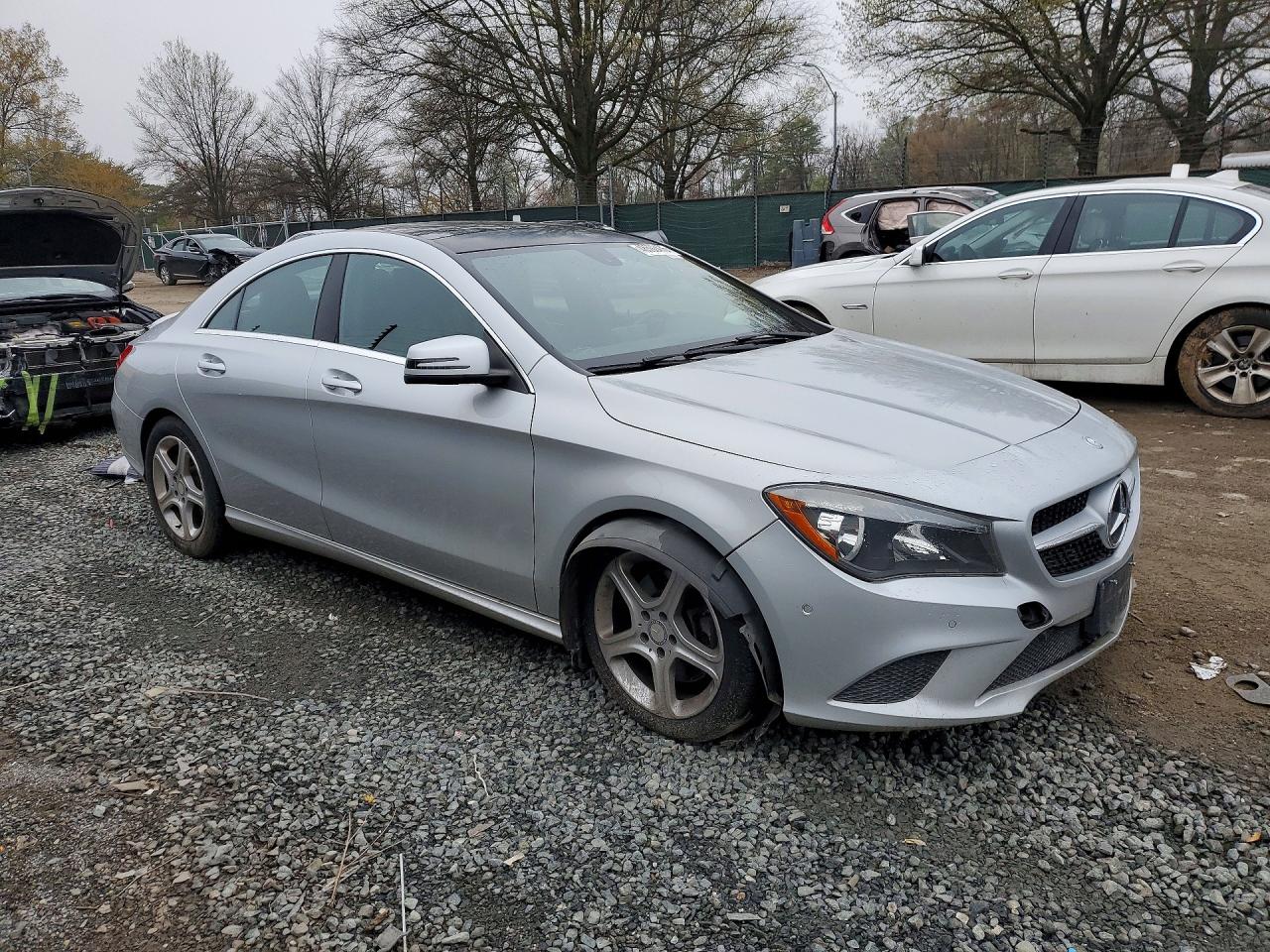 2014 Mercedes-benz Cla 250 Silver vin: WDDSJ4EB8EN049261