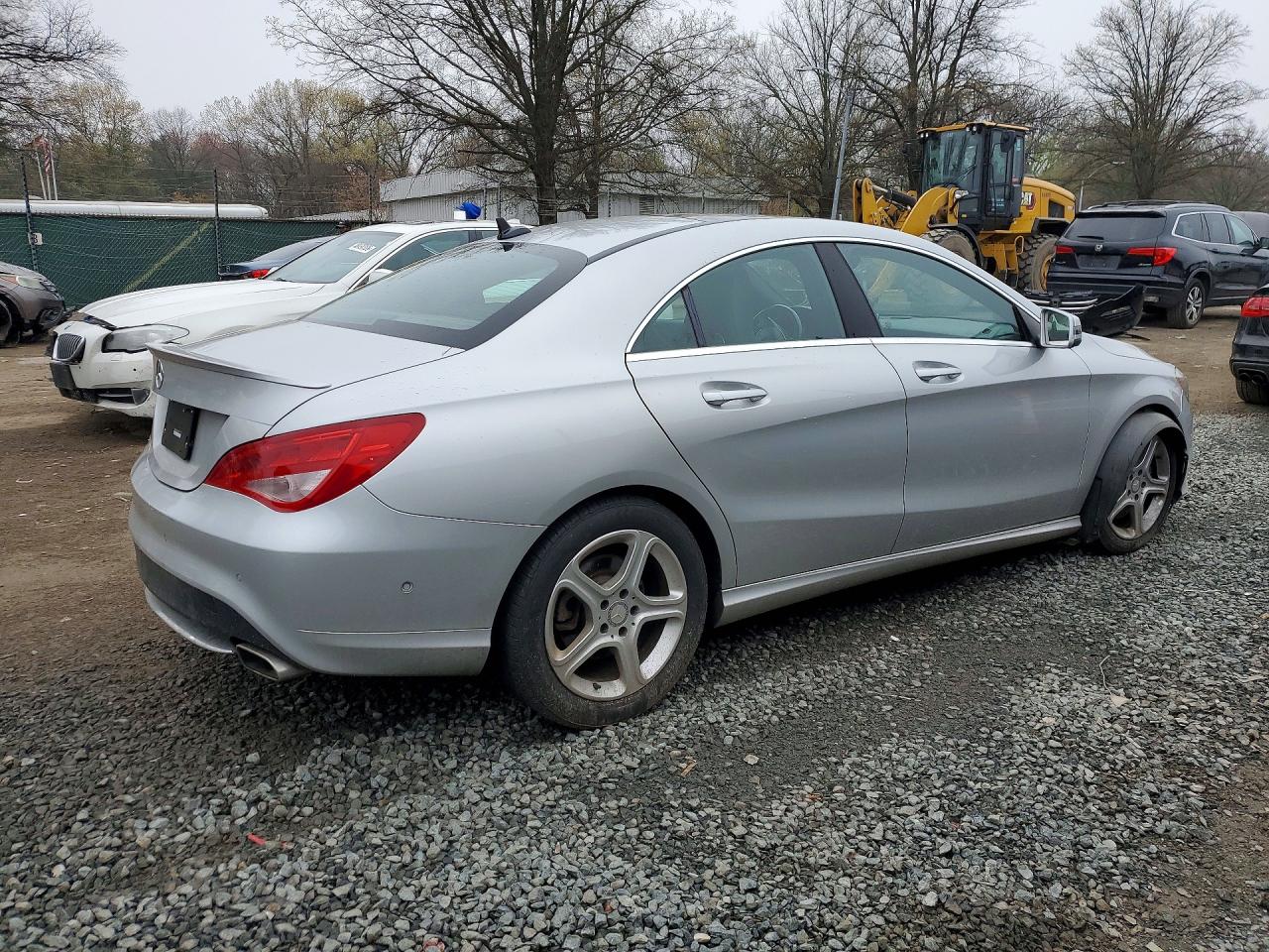 2014 Mercedes-benz Cla 250 Silver vin: WDDSJ4EB8EN049261