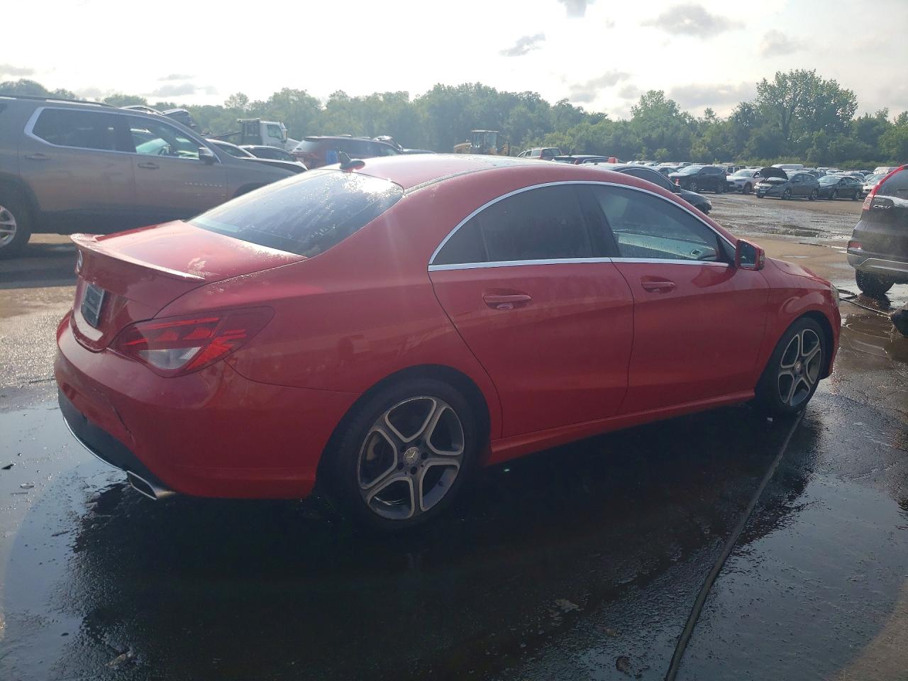 2014 Mercedes-benz Cla 250 Red vin: WDDSJ4EB8EN104002