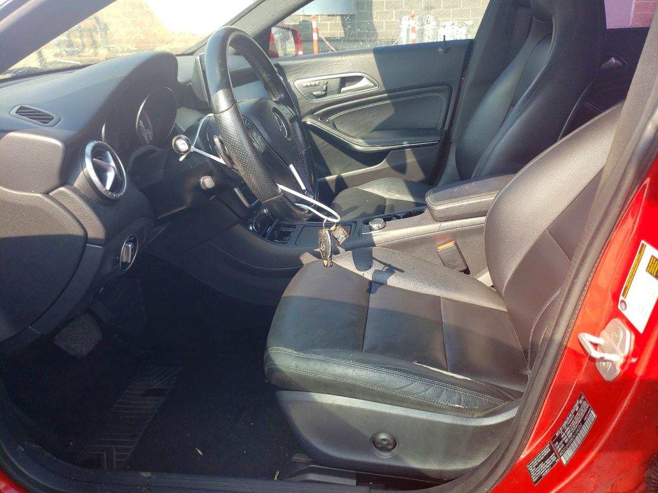 2014 Mercedes-benz Cla 250 Red vin: WDDSJ4EB8EN104002