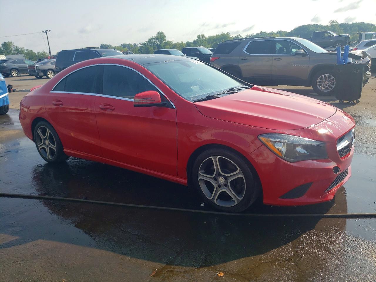 2014 Mercedes-benz Cla 250 Red vin: WDDSJ4EB8EN104002
