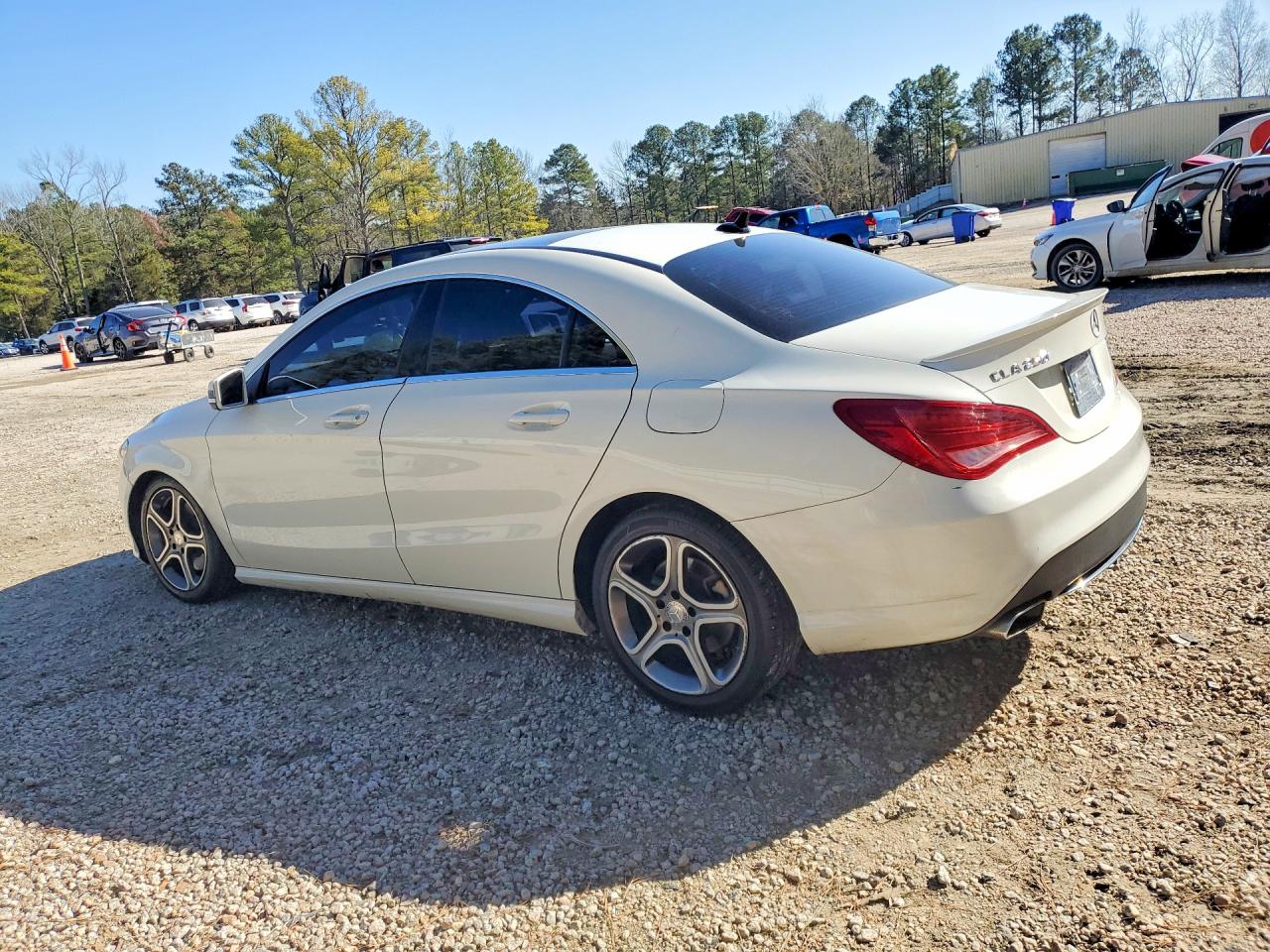 2014 Mercedes-benz Cla 250 White vin: WDDSJ4EB8EN104839