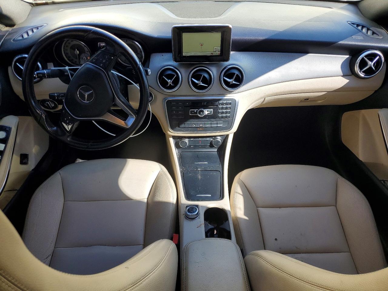 2014 Mercedes-benz Cla 250 White vin: WDDSJ4EB8EN104839