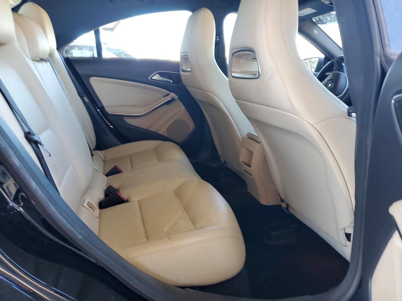 2014 Mercedes-benz Cla 250 Black vin: WDDSJ4EB8EN117736