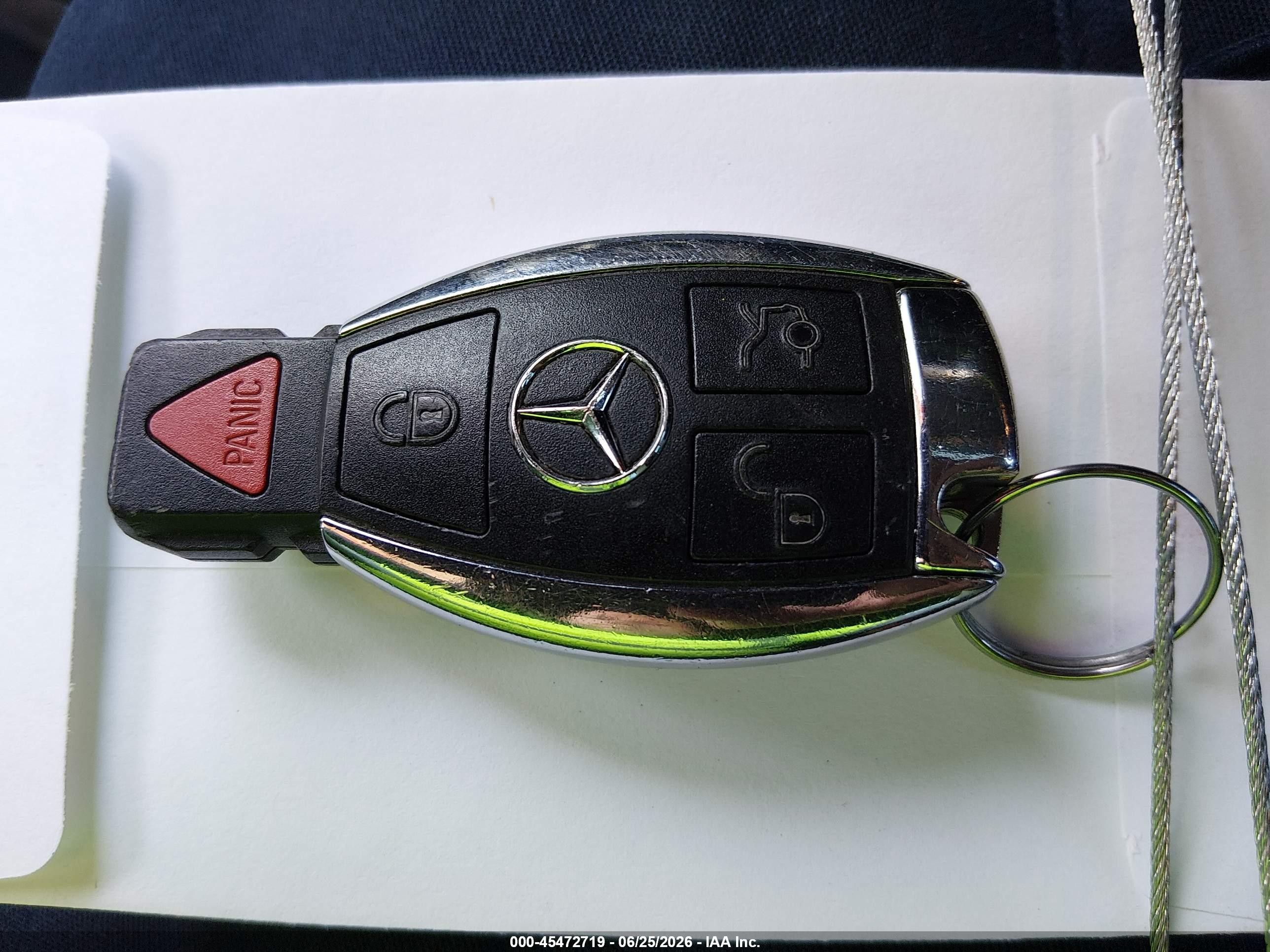 2015 Mercedes-benz Cla 250   White vin: WDDSJ4EB8FN162452
