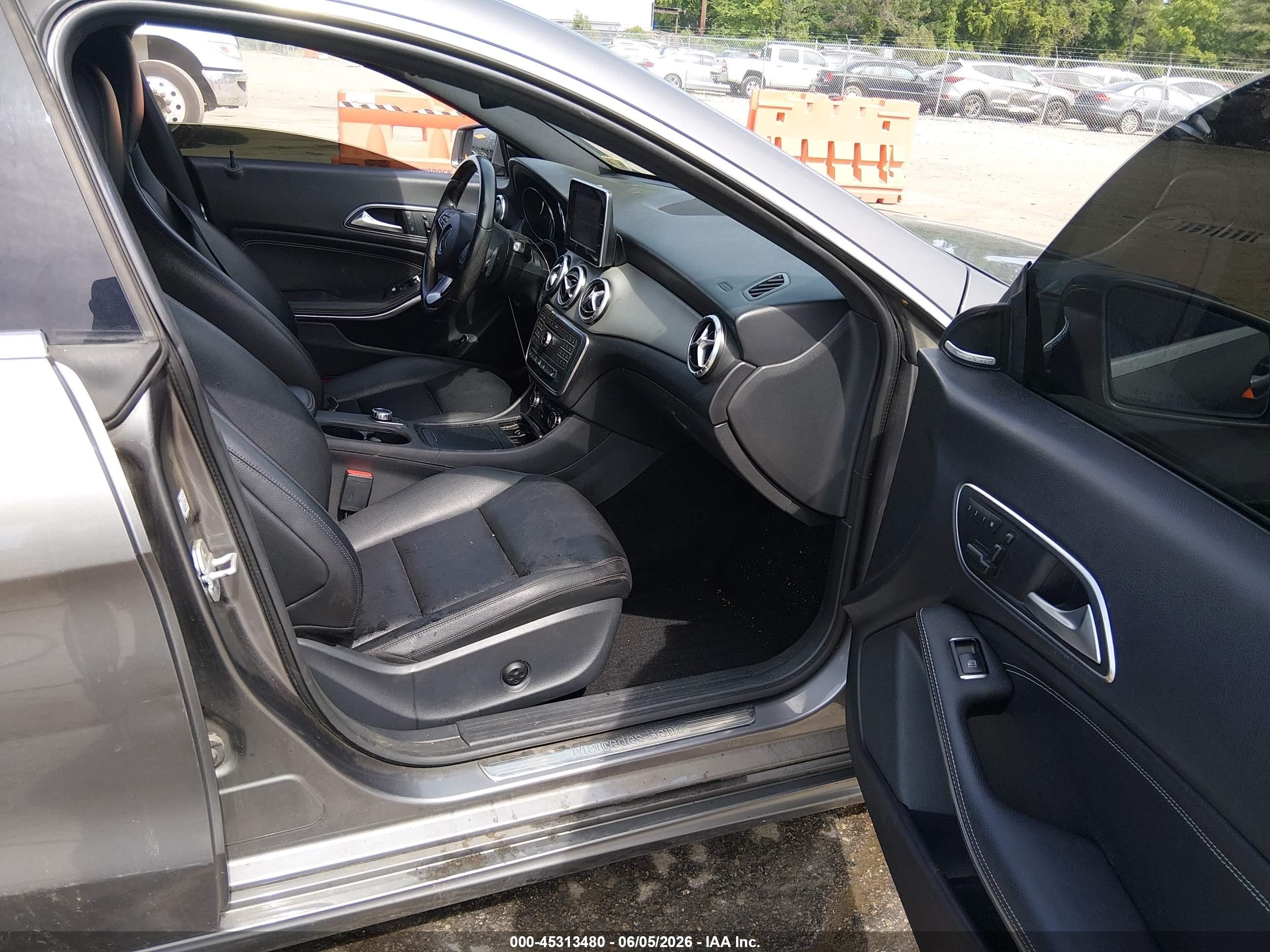 2015 Mercedes-benz Cla 250   Gray vin: WDDSJ4EB8FN162791