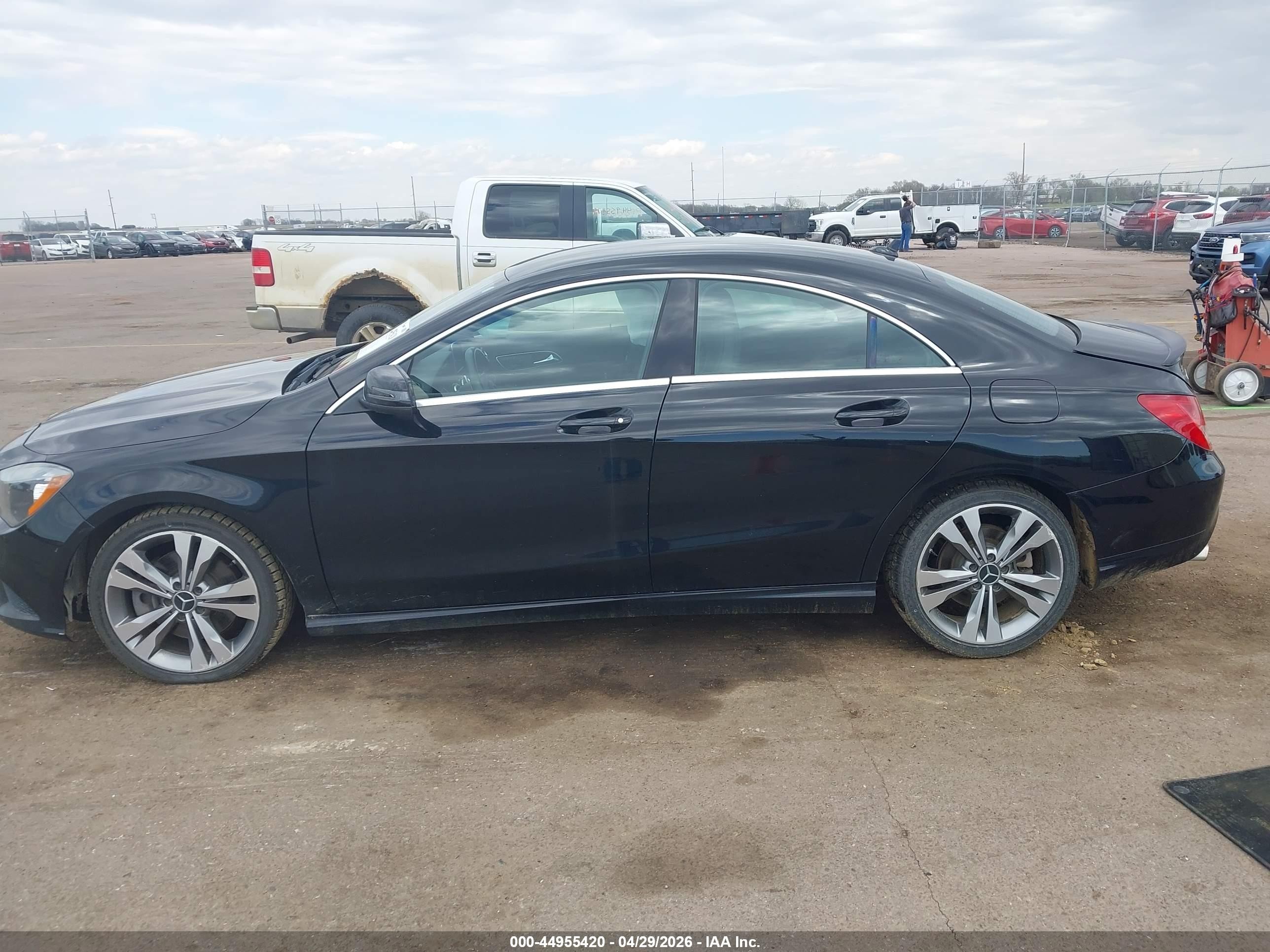 2015 Mercedes-benz Cla 250   Black vin: WDDSJ4EB8FN174620