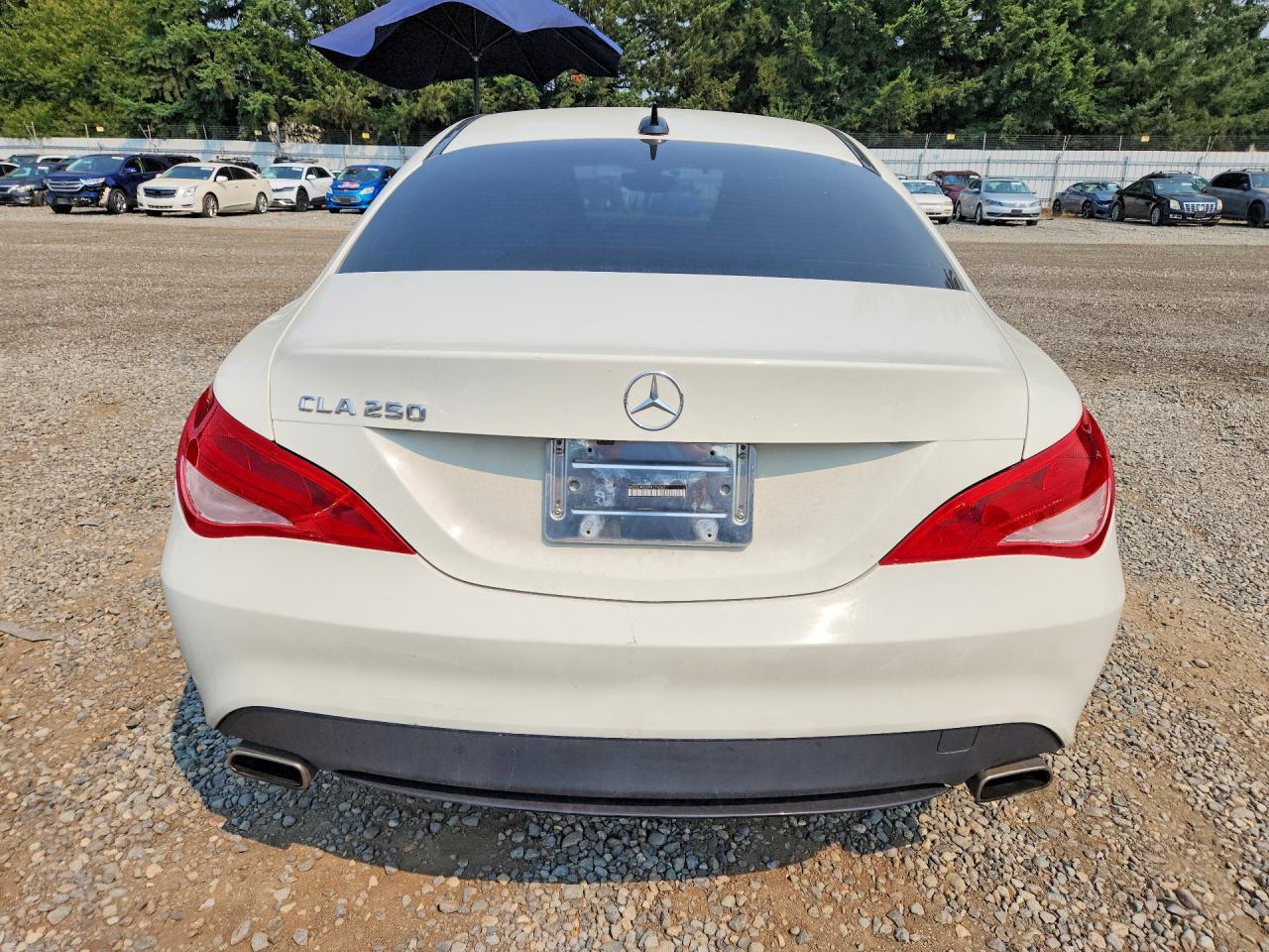 2015 Mercedes-benz Cla 250 White vin: WDDSJ4EB8FN176562