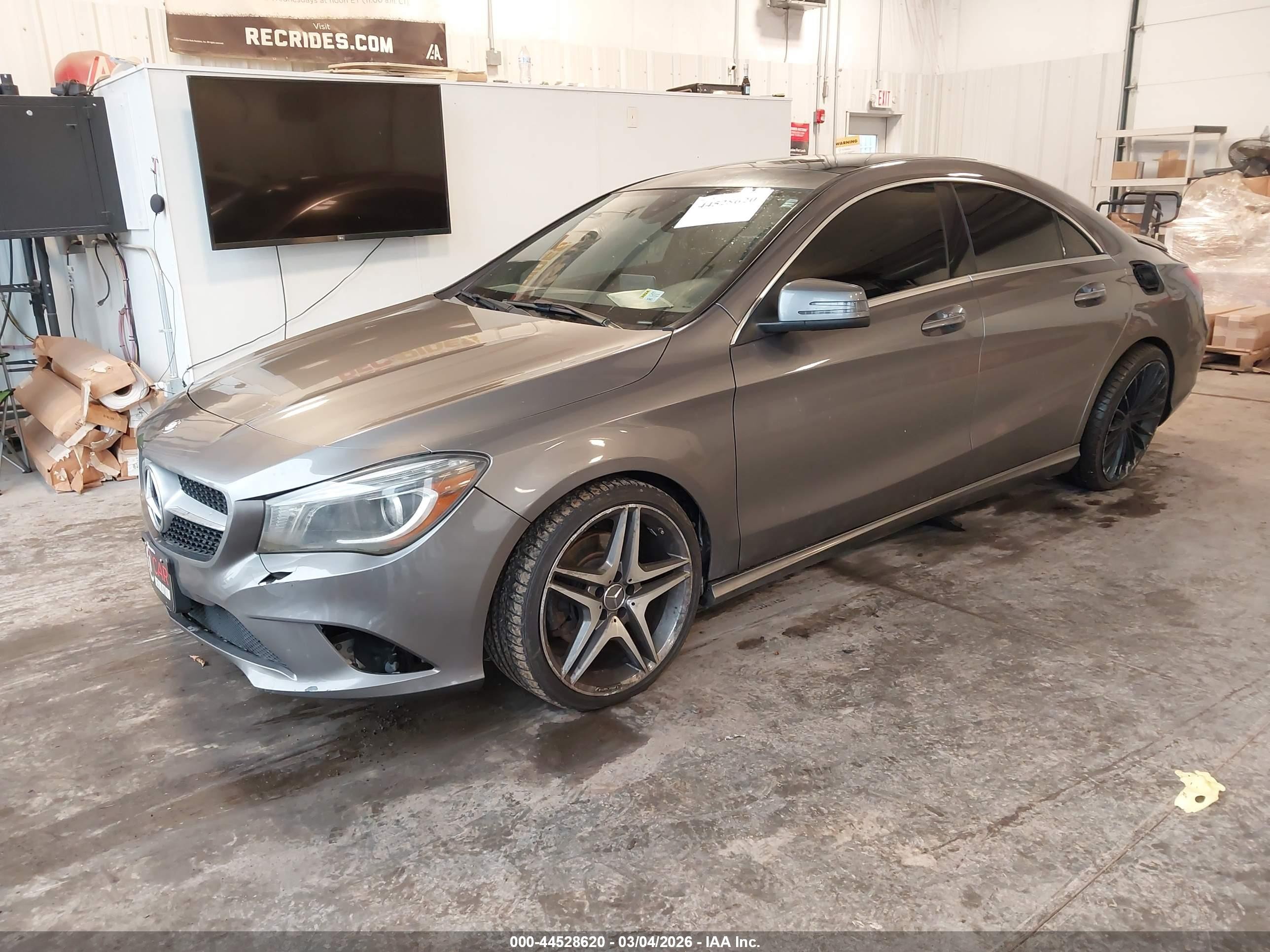 2015 Mercedes-benz Cla 250   Gray vin: WDDSJ4EB8FN184046