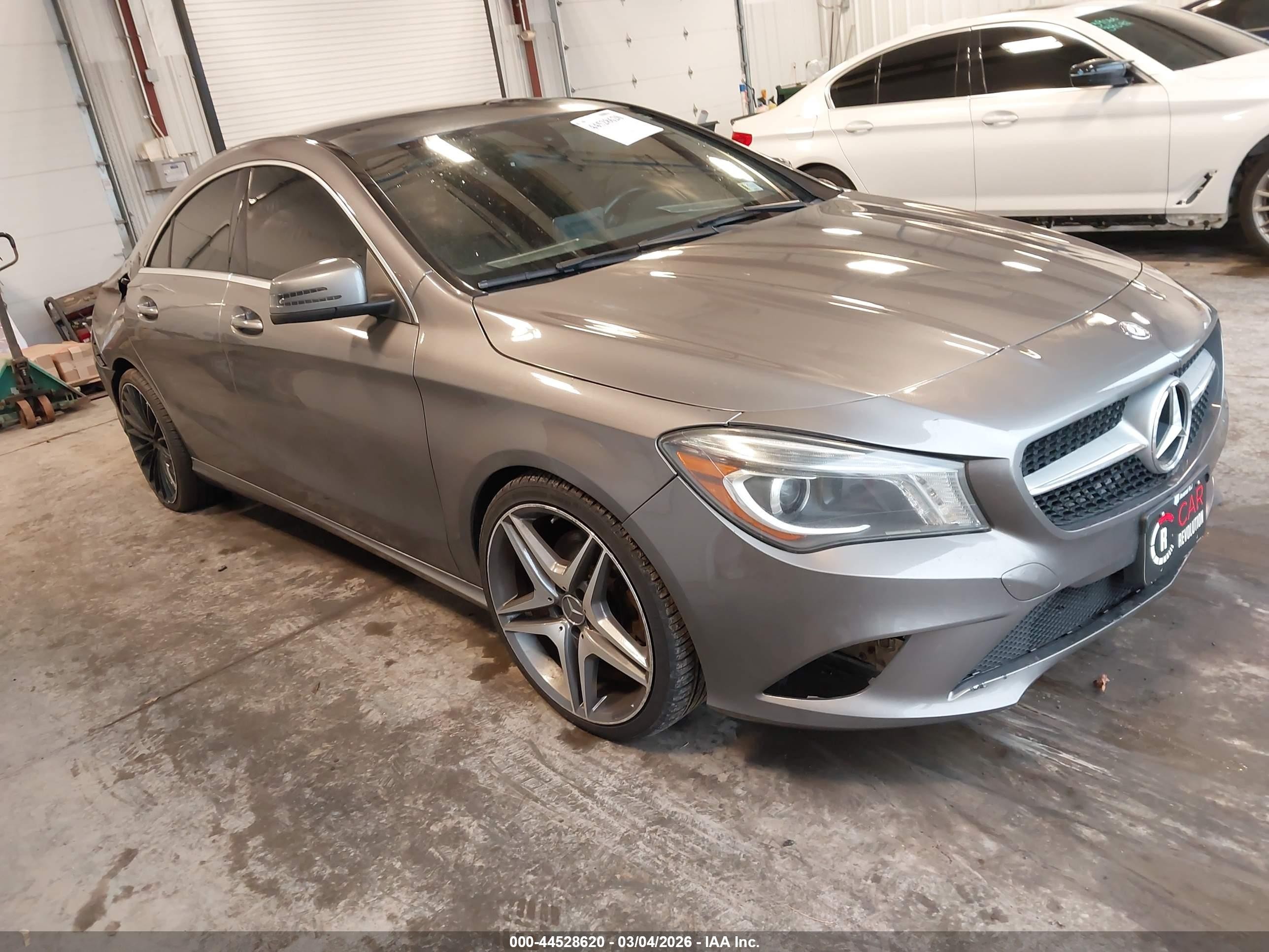 2015 Mercedes-benz Cla 250   Gray vin: WDDSJ4EB8FN184046