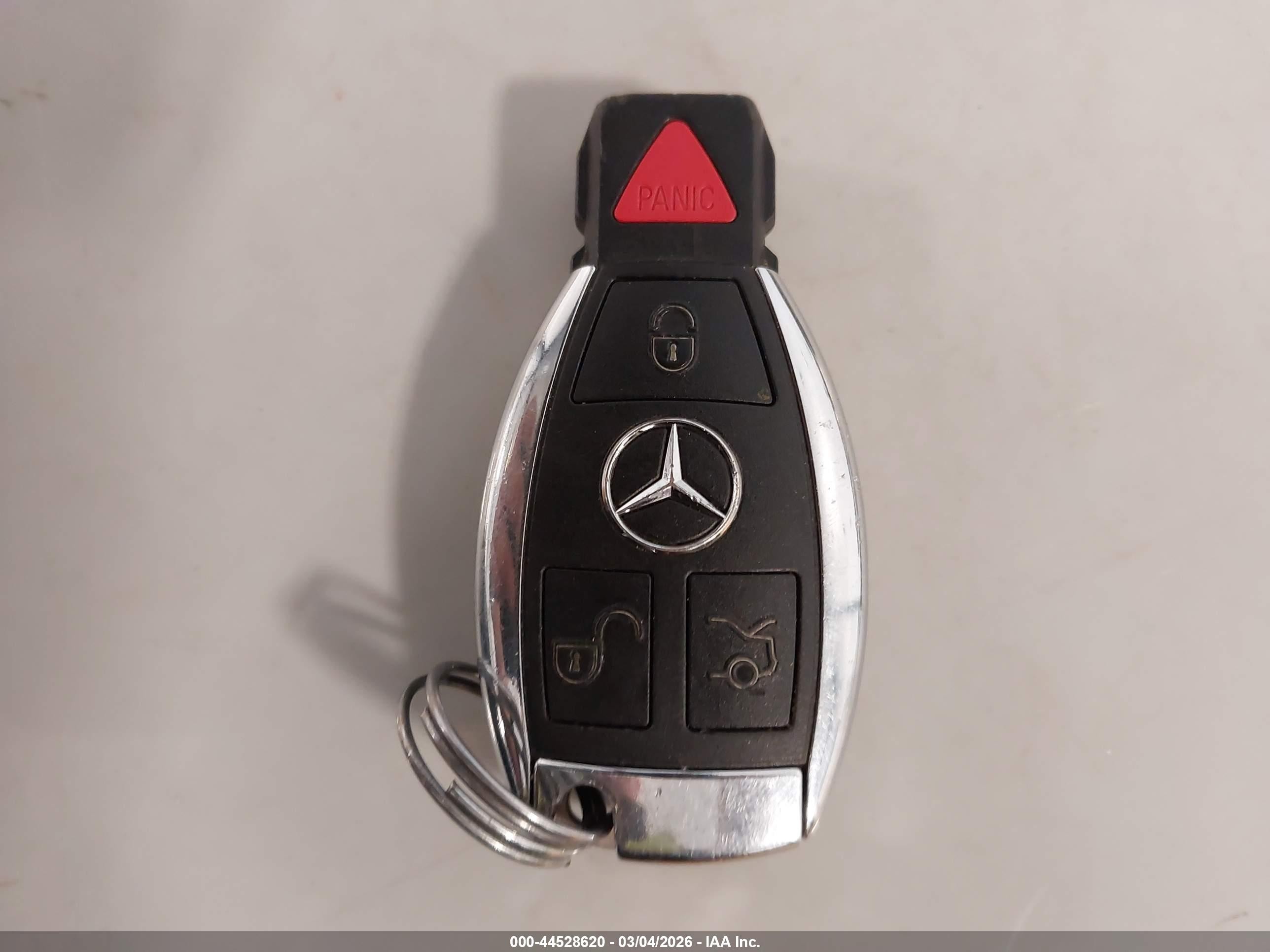 2015 Mercedes-benz Cla 250   Gray vin: WDDSJ4EB8FN184046