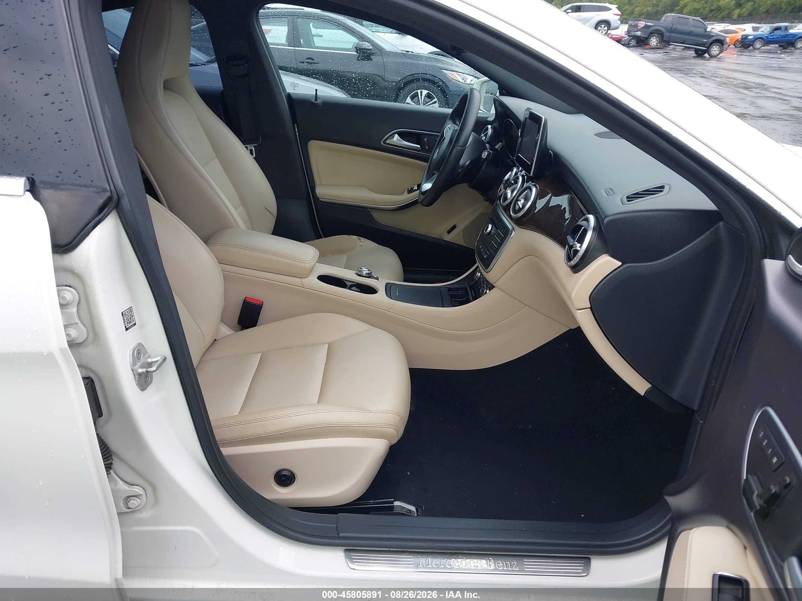 2015 Mercedes-benz Cla 250   White vin: WDDSJ4EB8FN239837