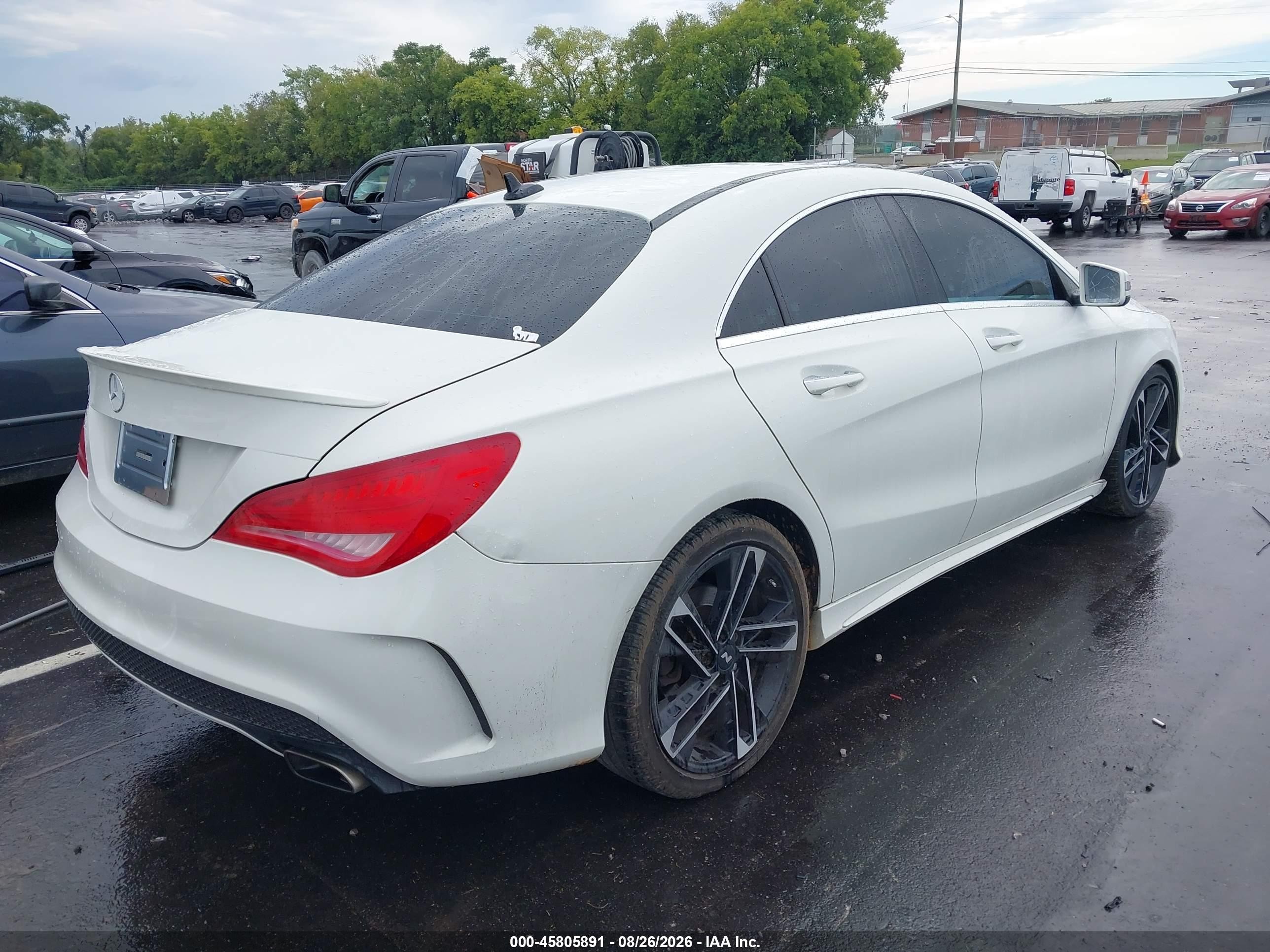 2015 Mercedes-benz Cla 250   White vin: WDDSJ4EB8FN239837