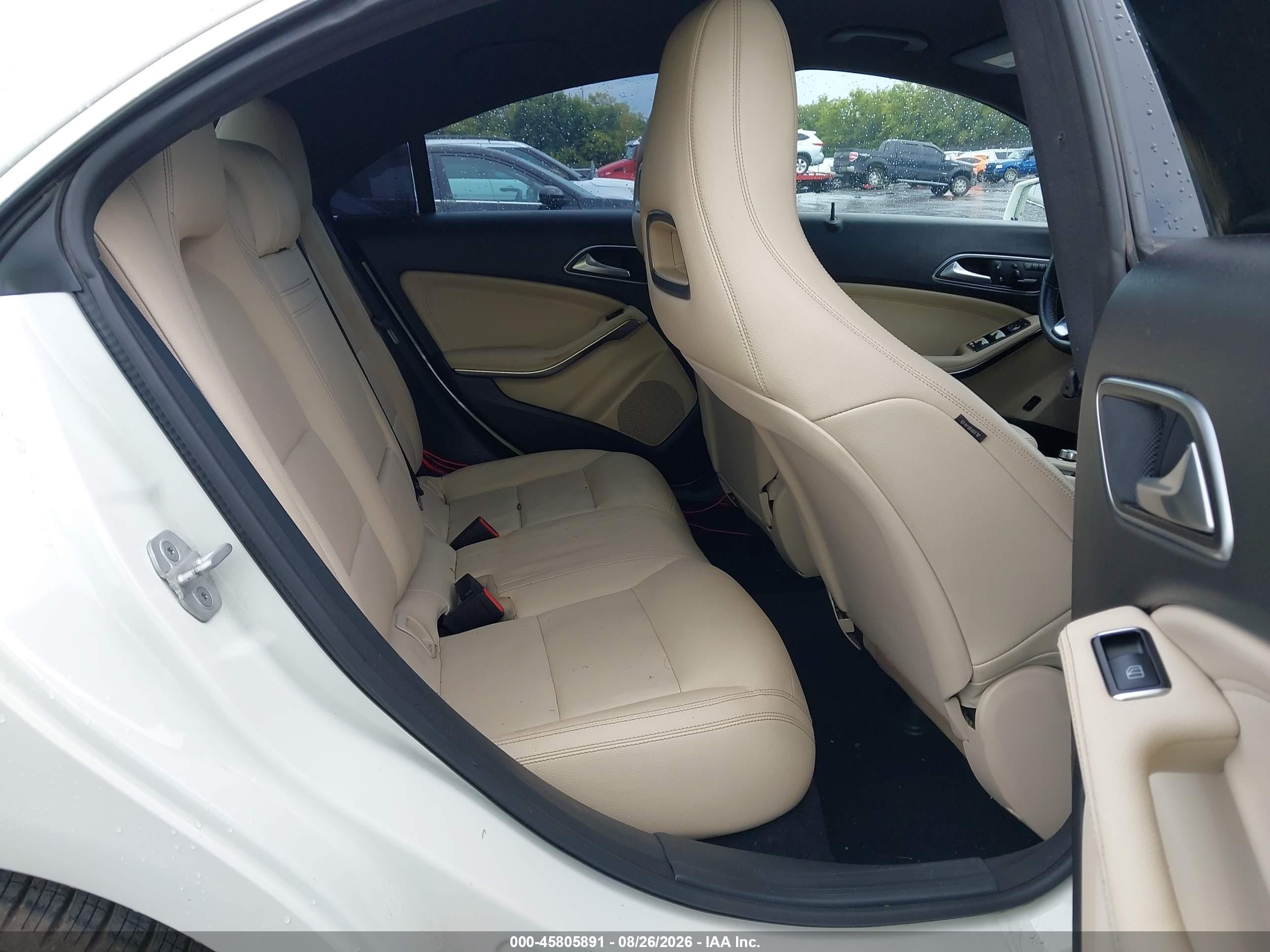 2015 Mercedes-benz Cla 250   White vin: WDDSJ4EB8FN239837