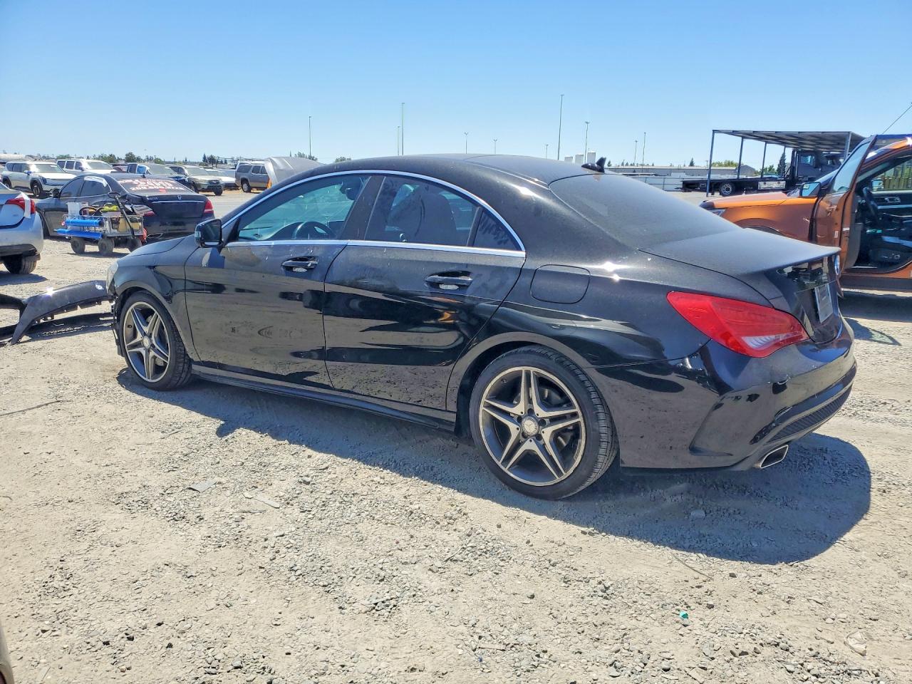 2015 Mercedes-benz Cla 250 Black vin: WDDSJ4EB8FN250000
