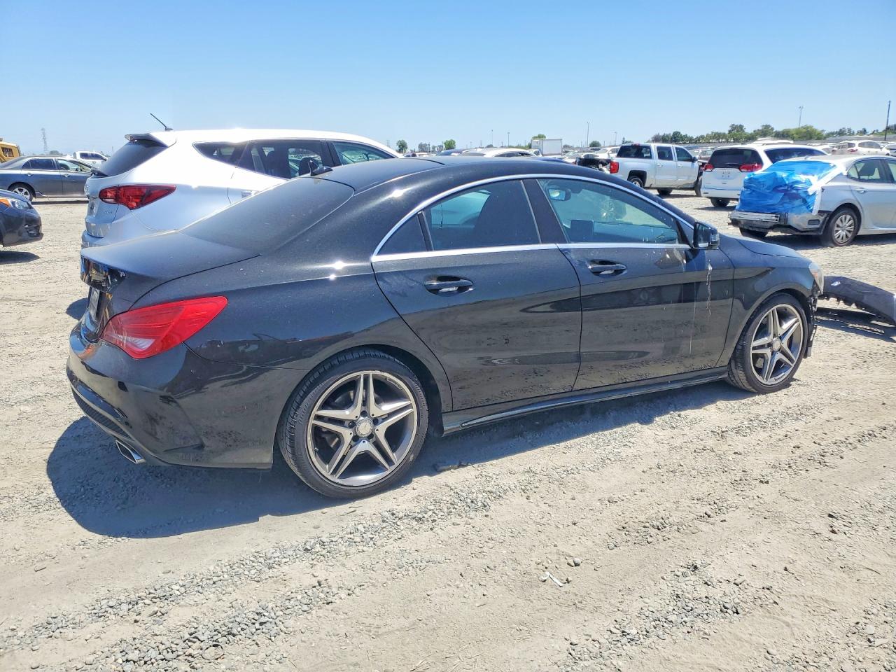 2015 Mercedes-benz Cla 250 Black vin: WDDSJ4EB8FN250000
