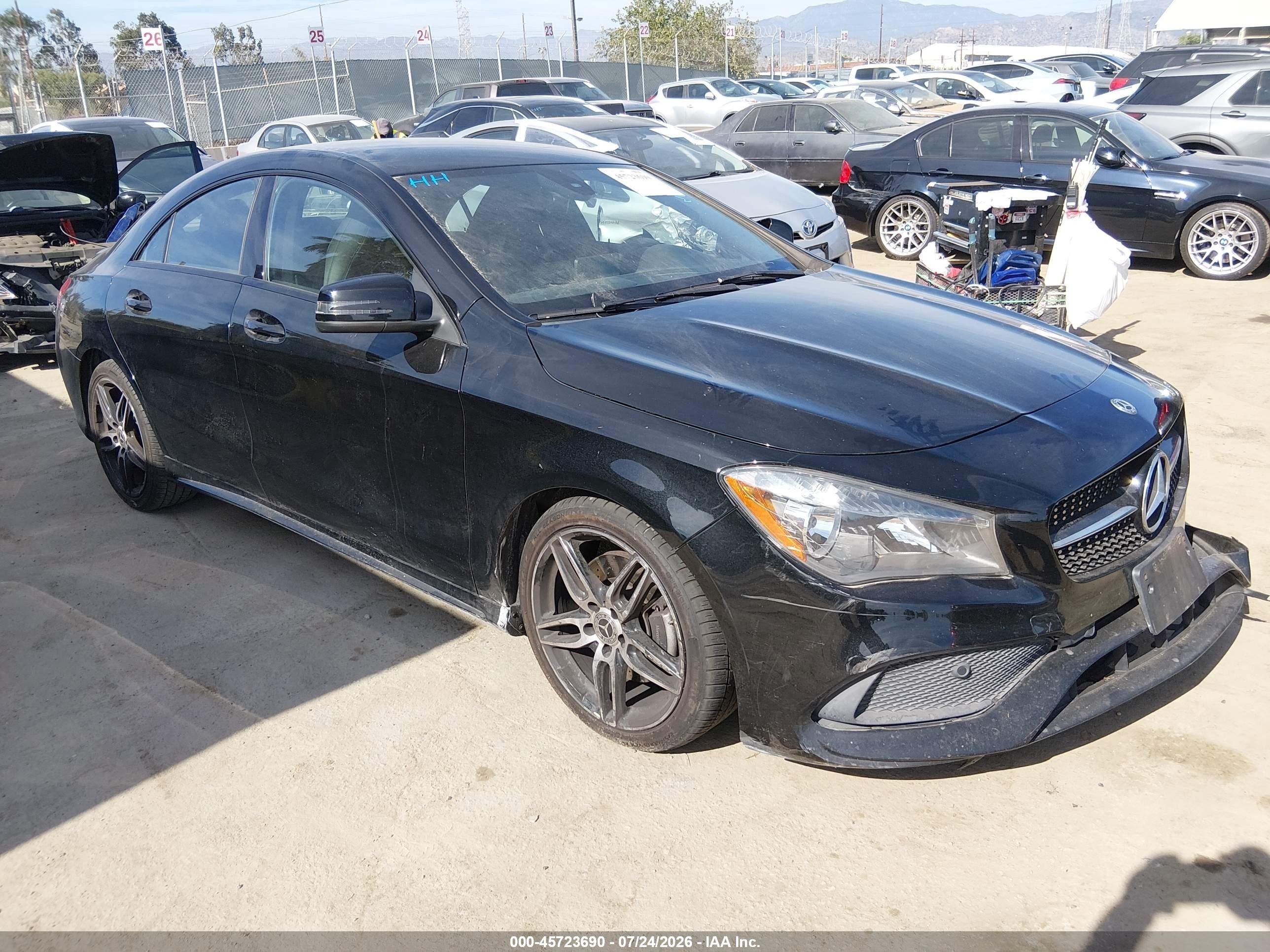 2019 Mercedes-benz Cla 250   Черный vin: WDDSJ4EB8KN699137